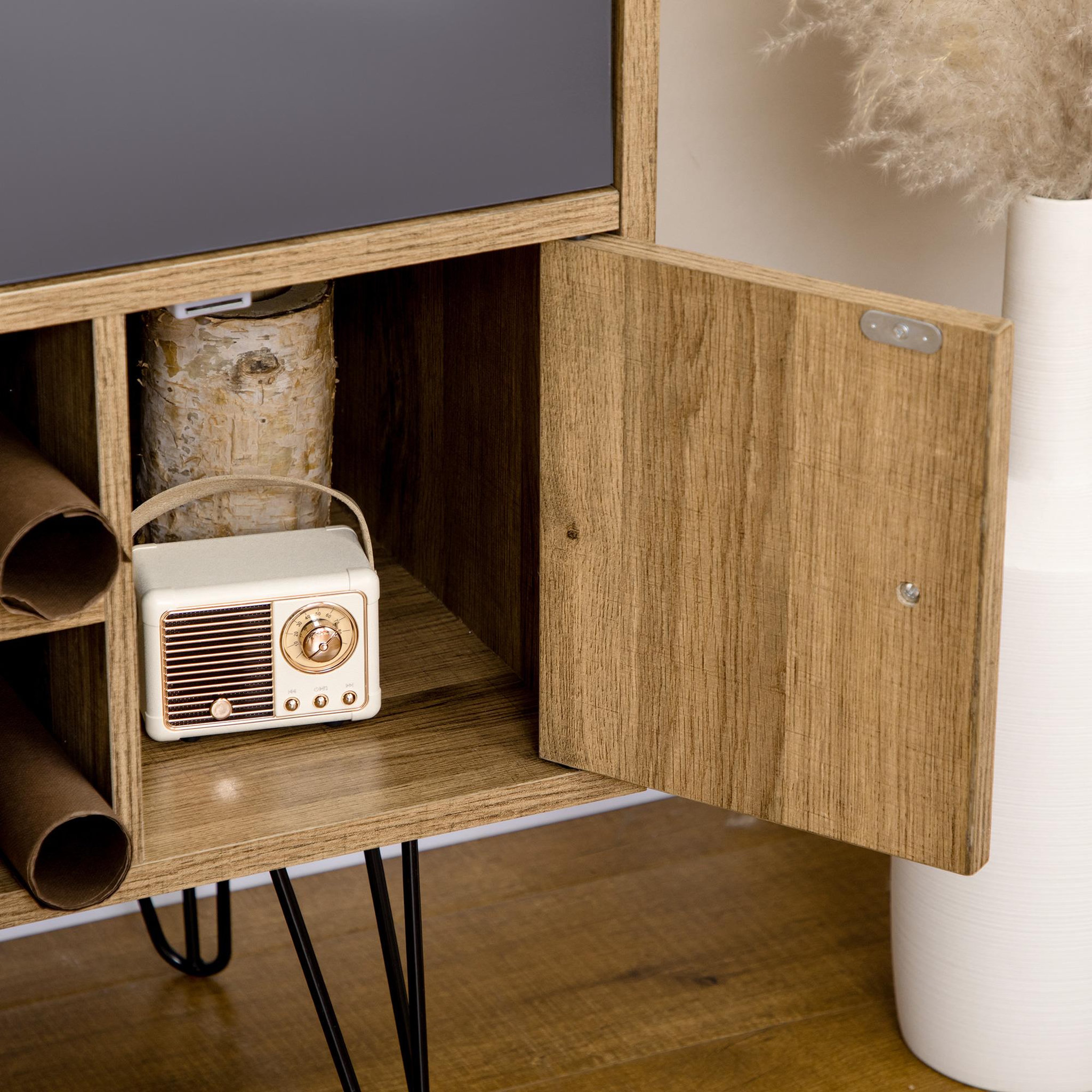 Voir la diapositive 5 : HOMCOM Meuble TV banc TV design industriel graphique - 4 tiroirs, 4 niches, porte - piètement épingle métal noir aspect bois