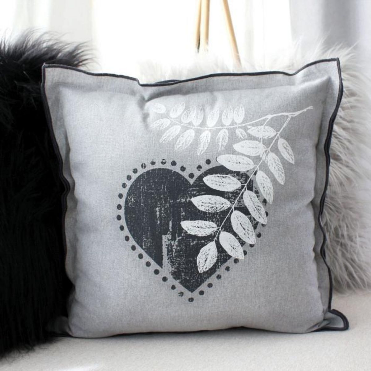 Paris Prix Coussin Déco  Epicéa  40x40cm Gris Clair