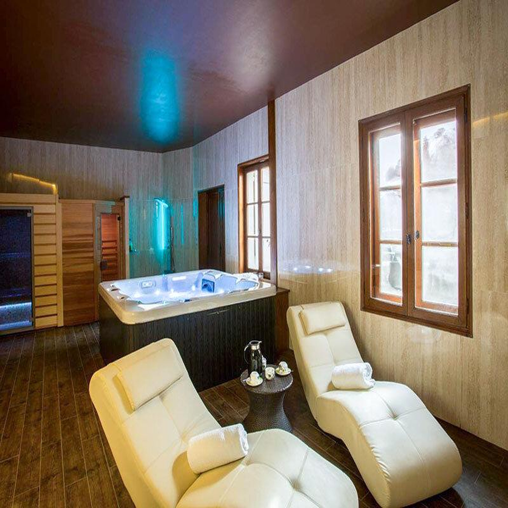 Voir la diapositive 4 : Smartbox 2 jours en hôtel 4* avec spa privatif près de mâcon - coffret cadeau séjour