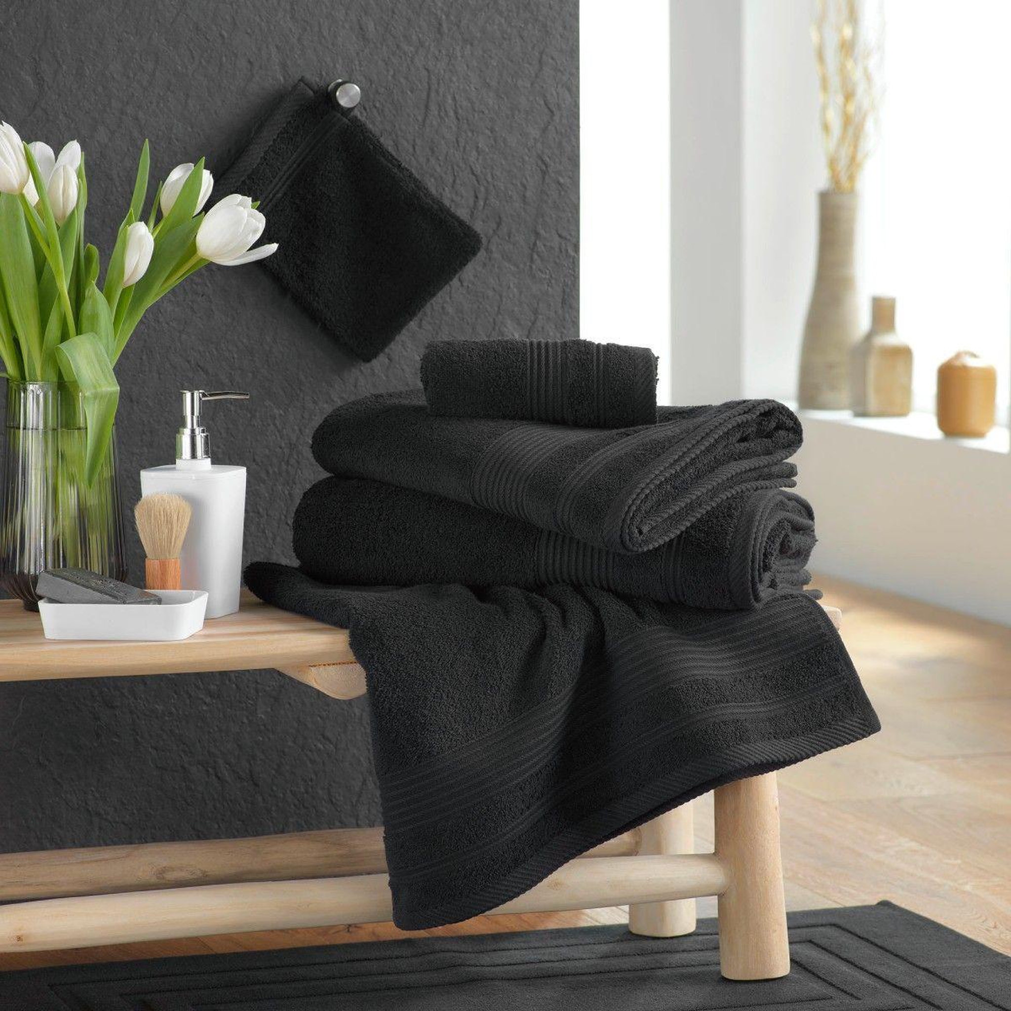 Voir la diapositive 2 : Douceur d'Intérieur Drap de bain  tendresse  90x150cm noir