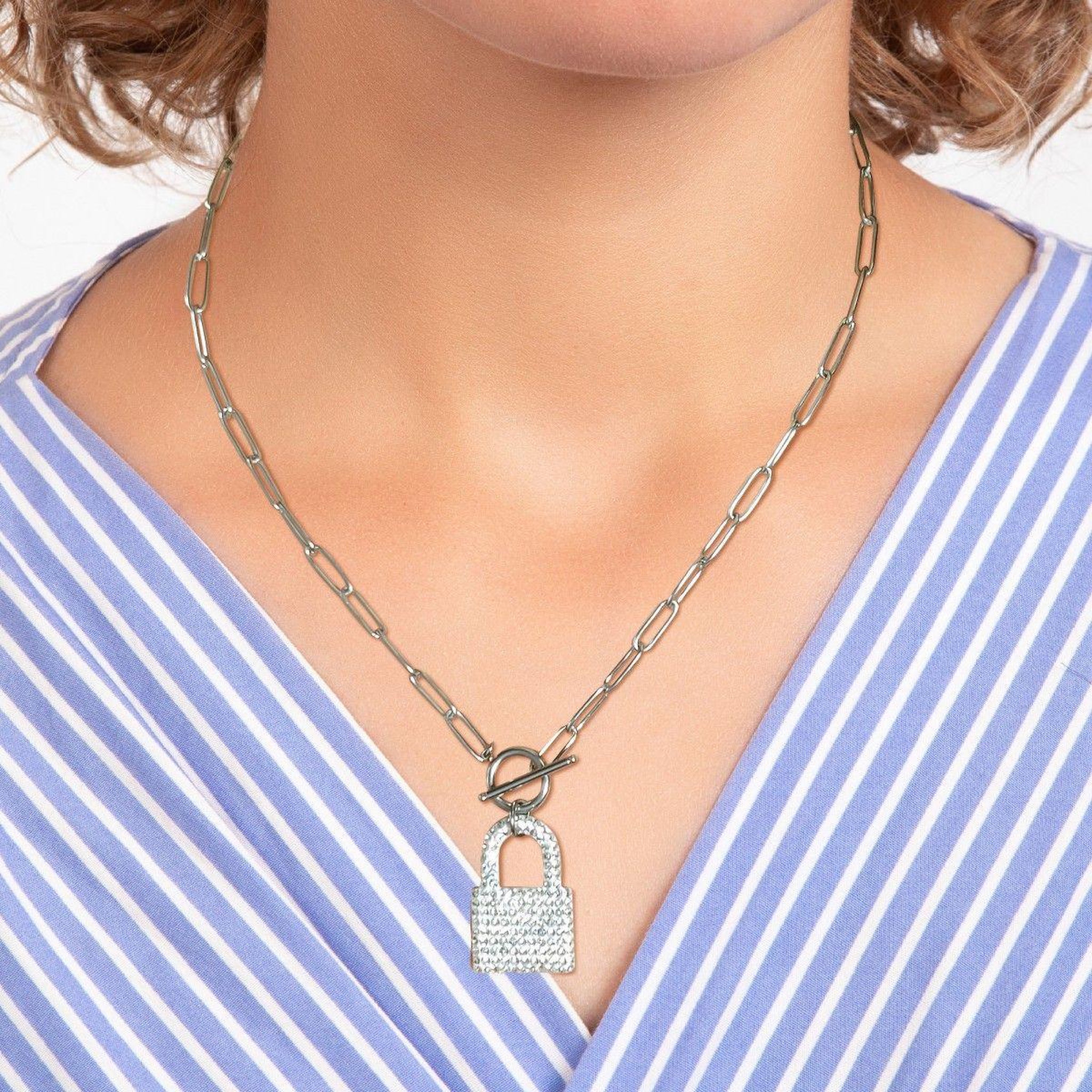 Voir la diapositive 2 : SC CRYSTAL Collier cadenas par SC Crystal orné de Cristaux scintillants