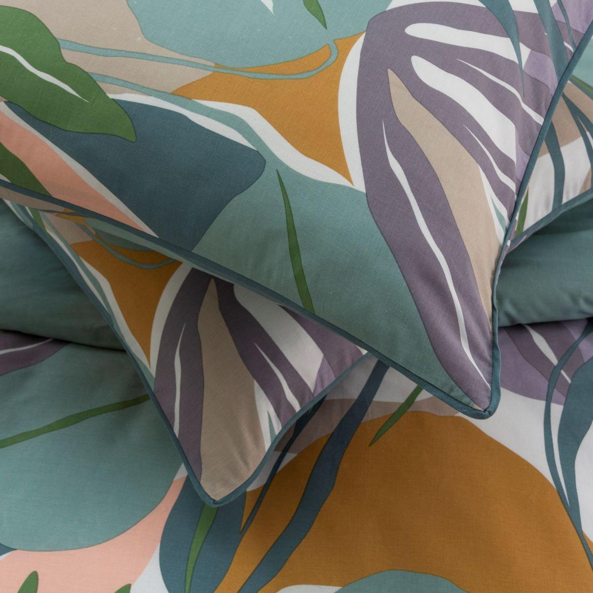 FUTURE HOME Parure de lit 2 personnes végétal réversible unie