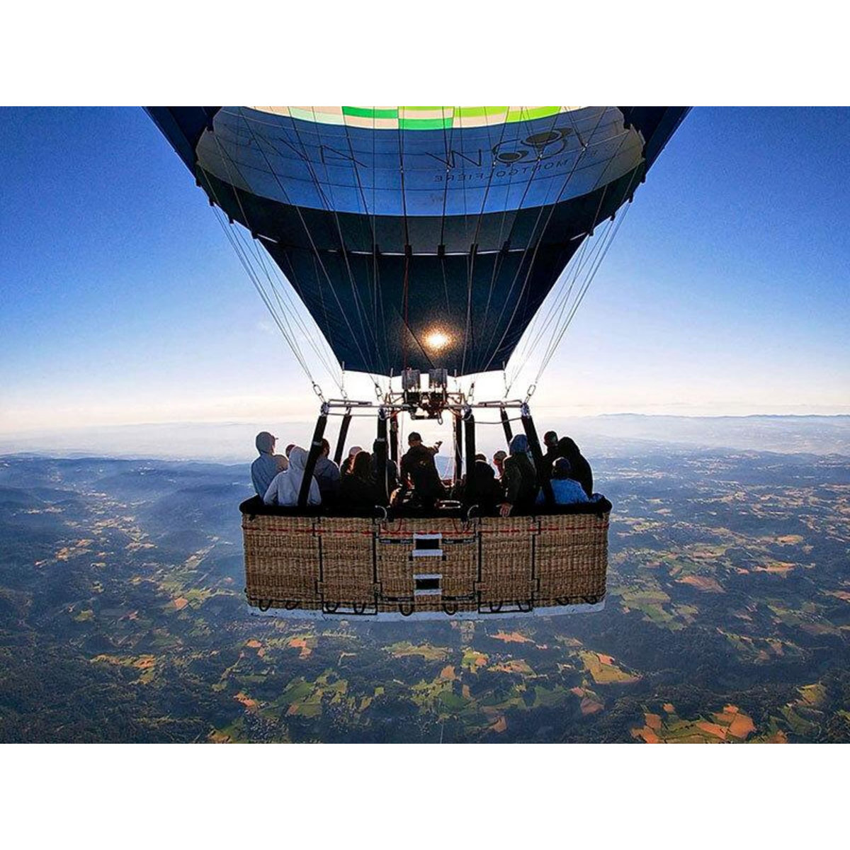 Smartbox Vol en montgolfière en Auvergne - Coffret Cadeau Sport & Aventure