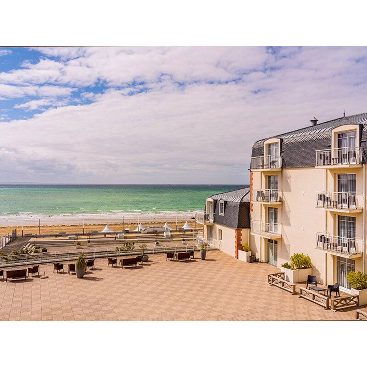 Smartbox Bien-être près de Saint-Brieuc : 2 jours en hôtel 4* avec spa, cocktail et dîner - Coffret Cadeau Séjour