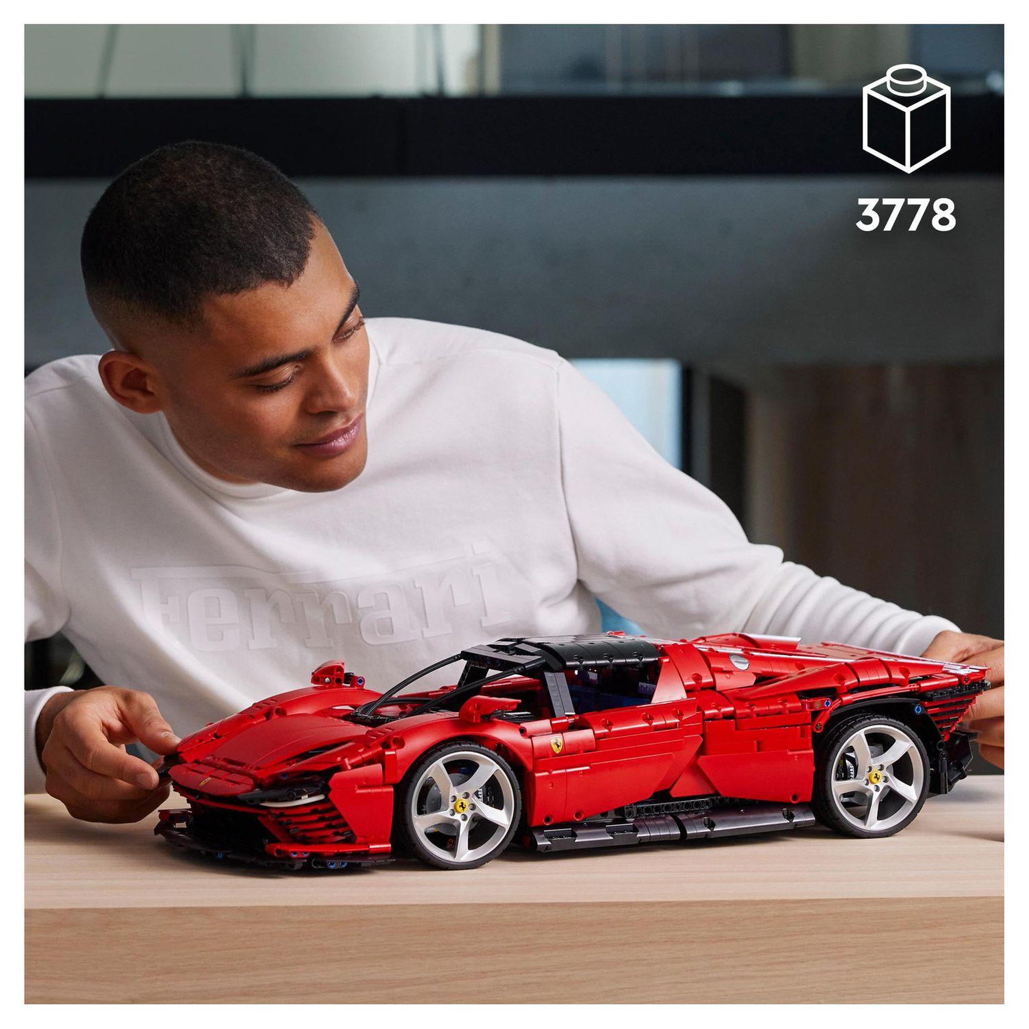 Voir la diapositive 4 : LEGO Technic 42143 Ferrari Daytona SP3, Voiture Modélisme, Maquette à Construire, Adultes