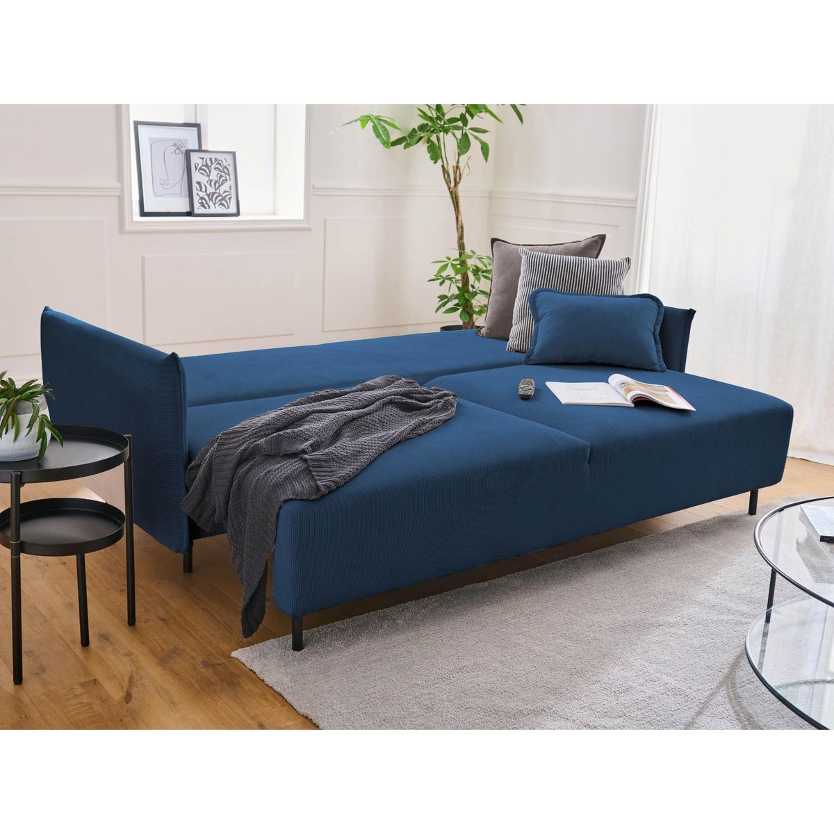 LISA DESIGN Valentina - canapé 3 places convertible - avec coffre - en velours côtelé - style contemporain