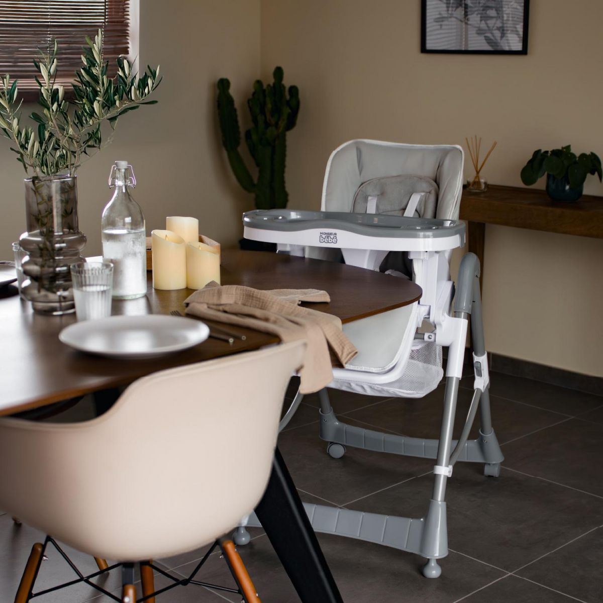 Monsieur Bébé Chaise haute bébé pliable réglable hauteur dossier tablette - Ptit