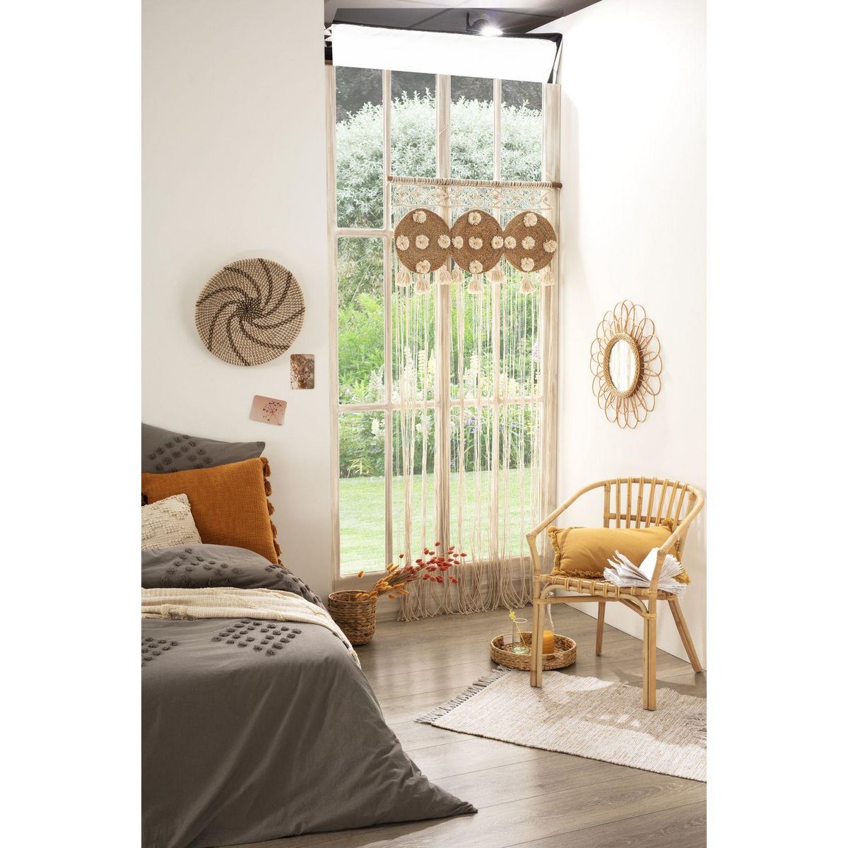 TOILINUX Lot de 2 Rideaux de fils détails macramé et pompons - 90 x 200 cm - Beige