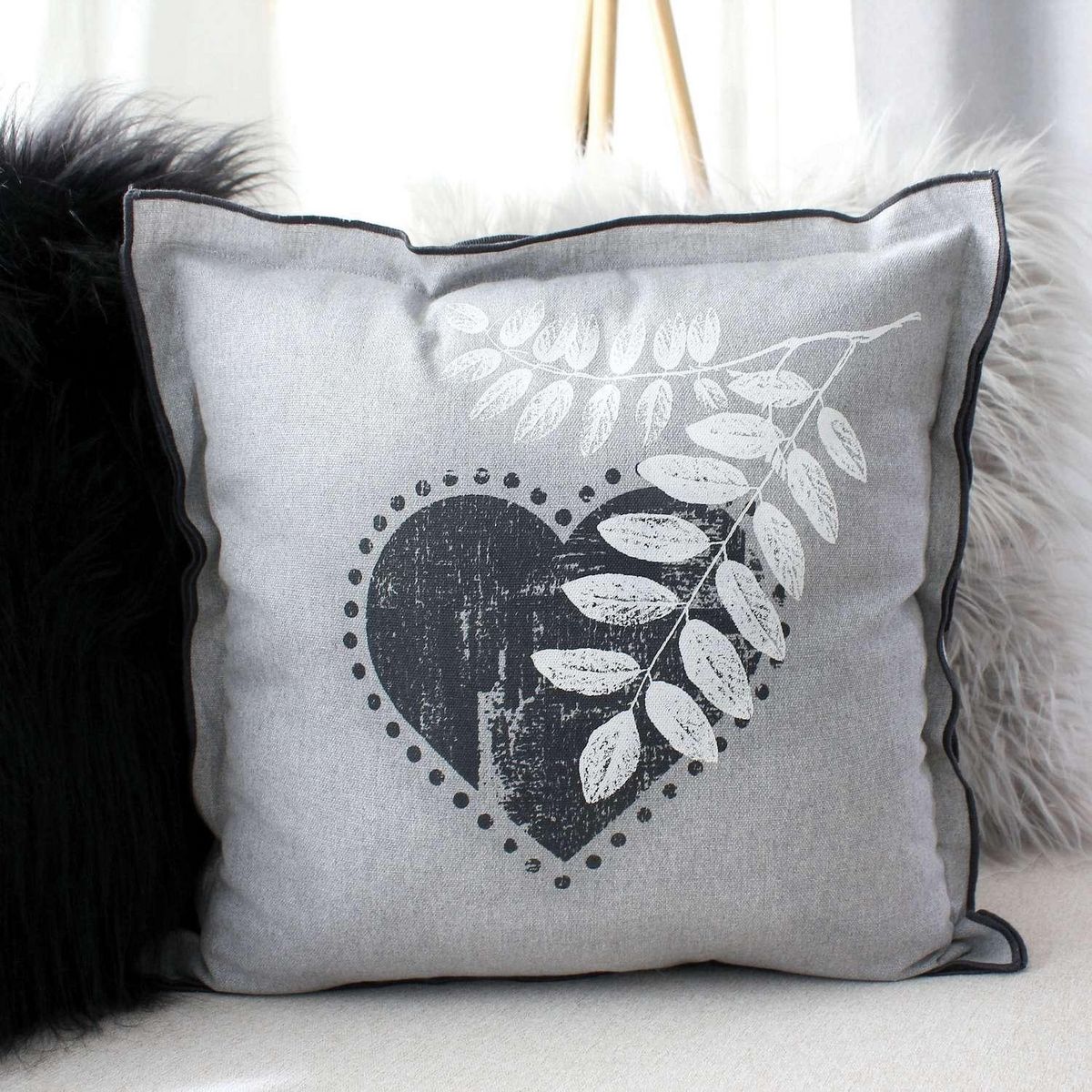 TOILINUX Coussin imprimé cœurs Epicéa