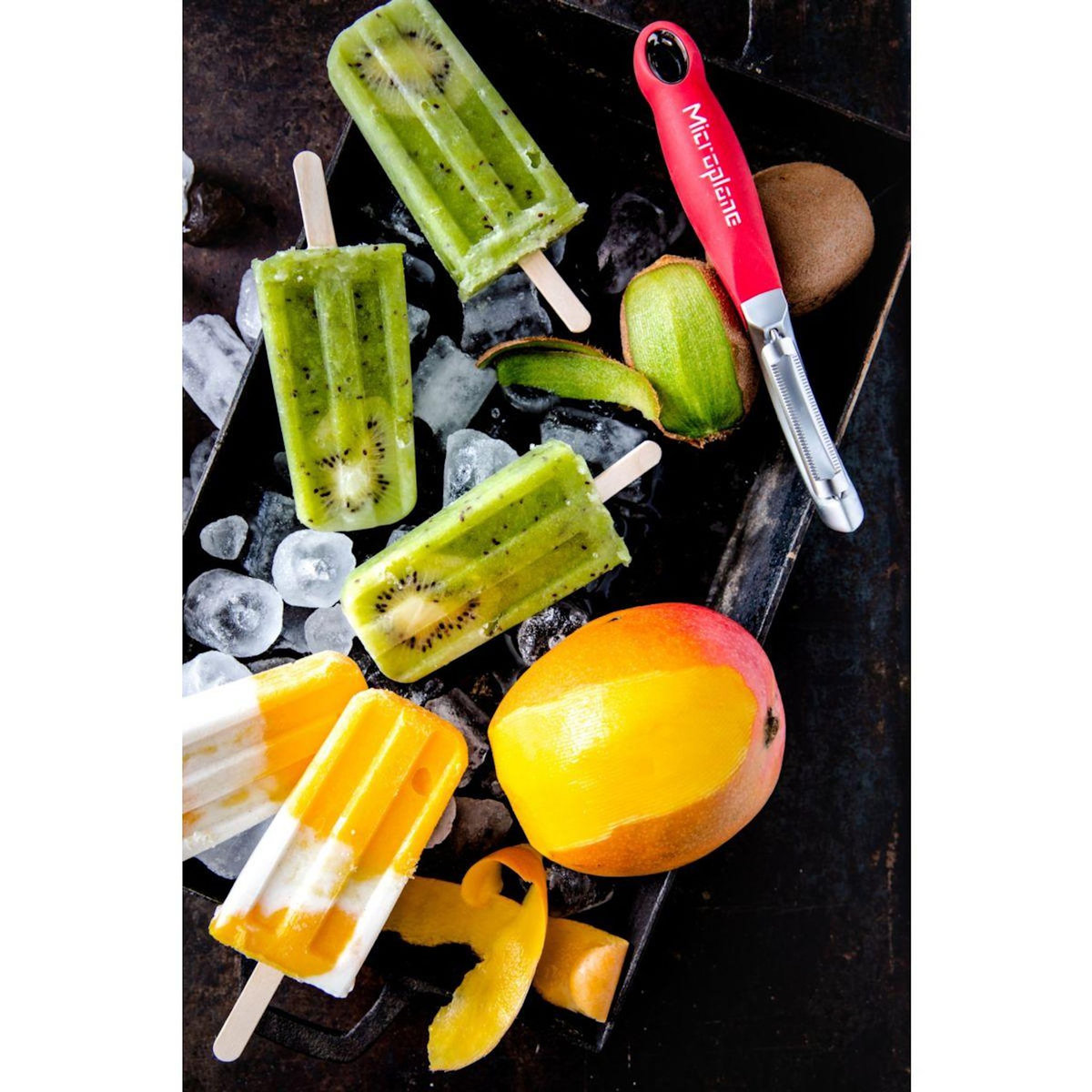 MICROPLANE Eplucheur à lame dentelée