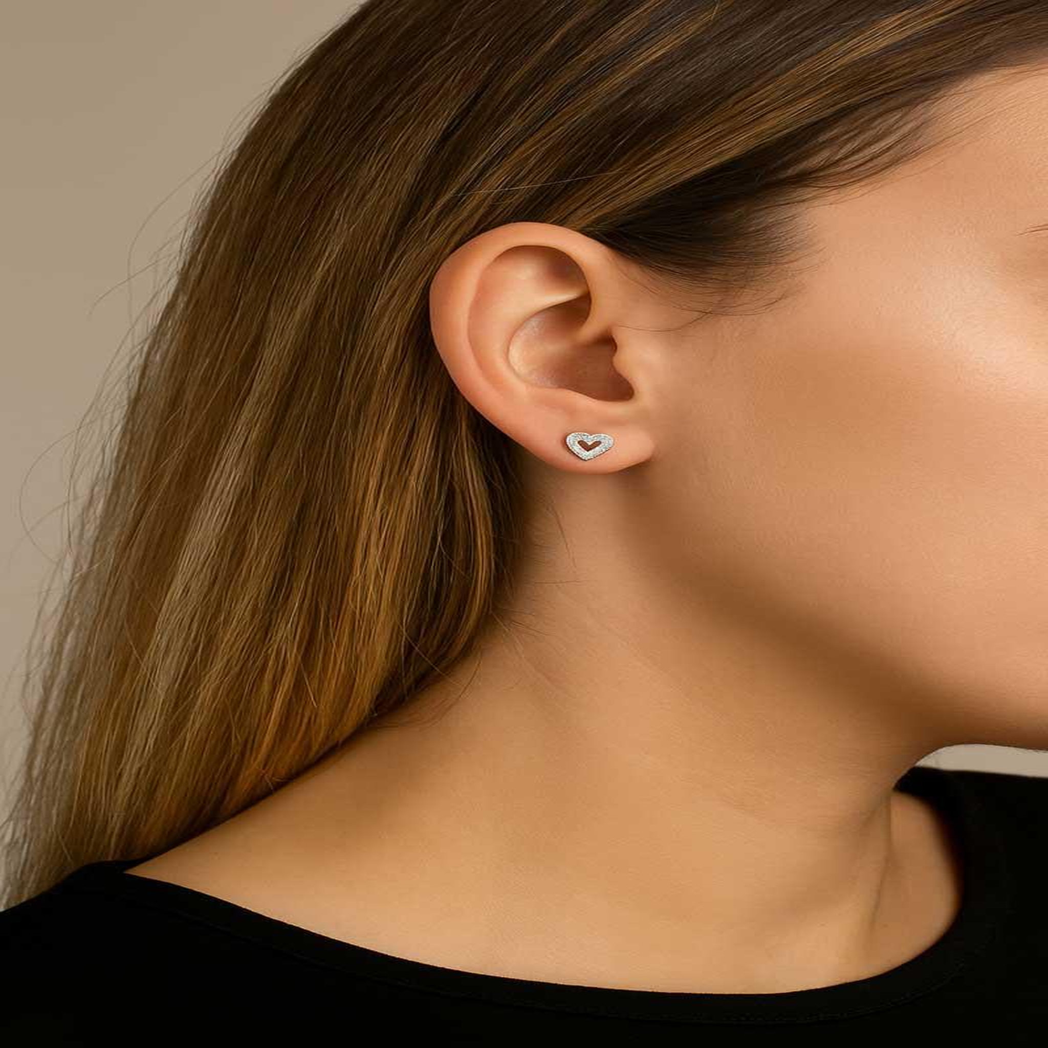 Voir la diapositive 2 : L'ATELIER D'AZUR Boucles d'Oreilles Argent 925/000 Rhodié - Coeur Pavé de Zirconiums