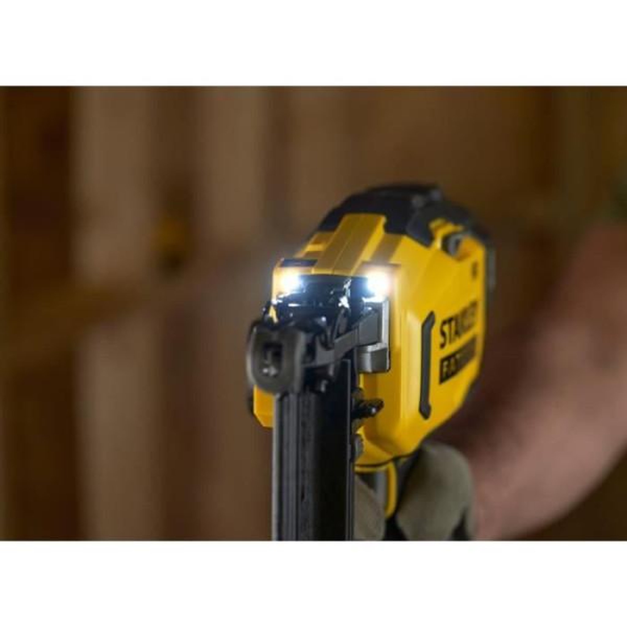 Voir la diapositive 5 : STANLEY FATMAX Cloueur de finition sans fil - 18V - Stanley Fatmax - SFMCN616B-XJ - Clous 25 a 64 mm - Sans batterie