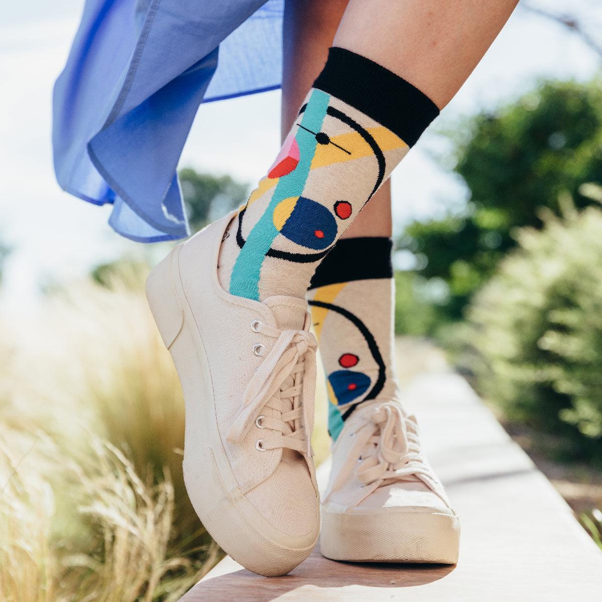 Voir la diapositive 6 : SOCK AFFAIRS Chaussettes cercles dans un cercle, kandinsky