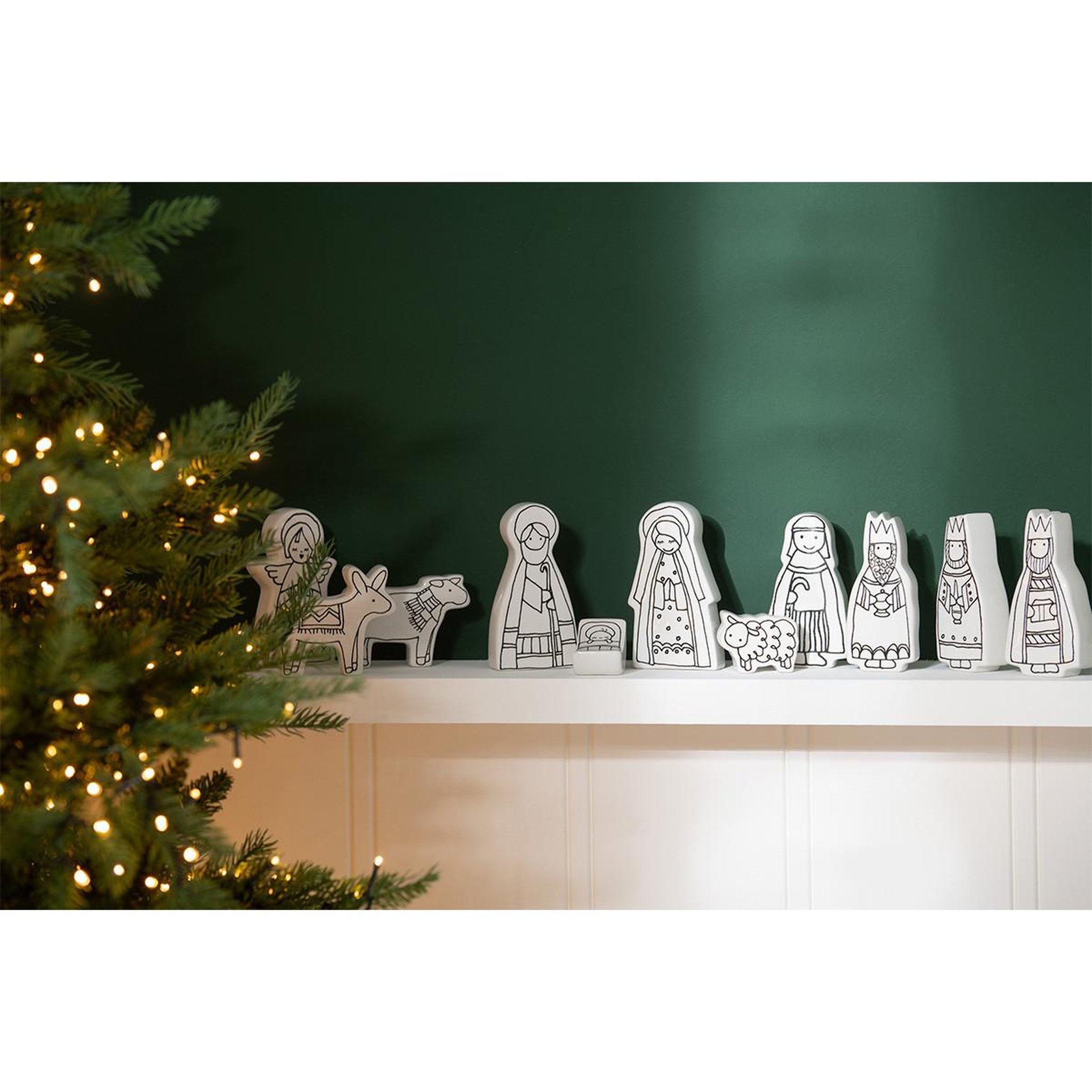 Voir la diapositive 2 : J-LINE Crèche de noël en dolomite  11 santons  14cm blanc