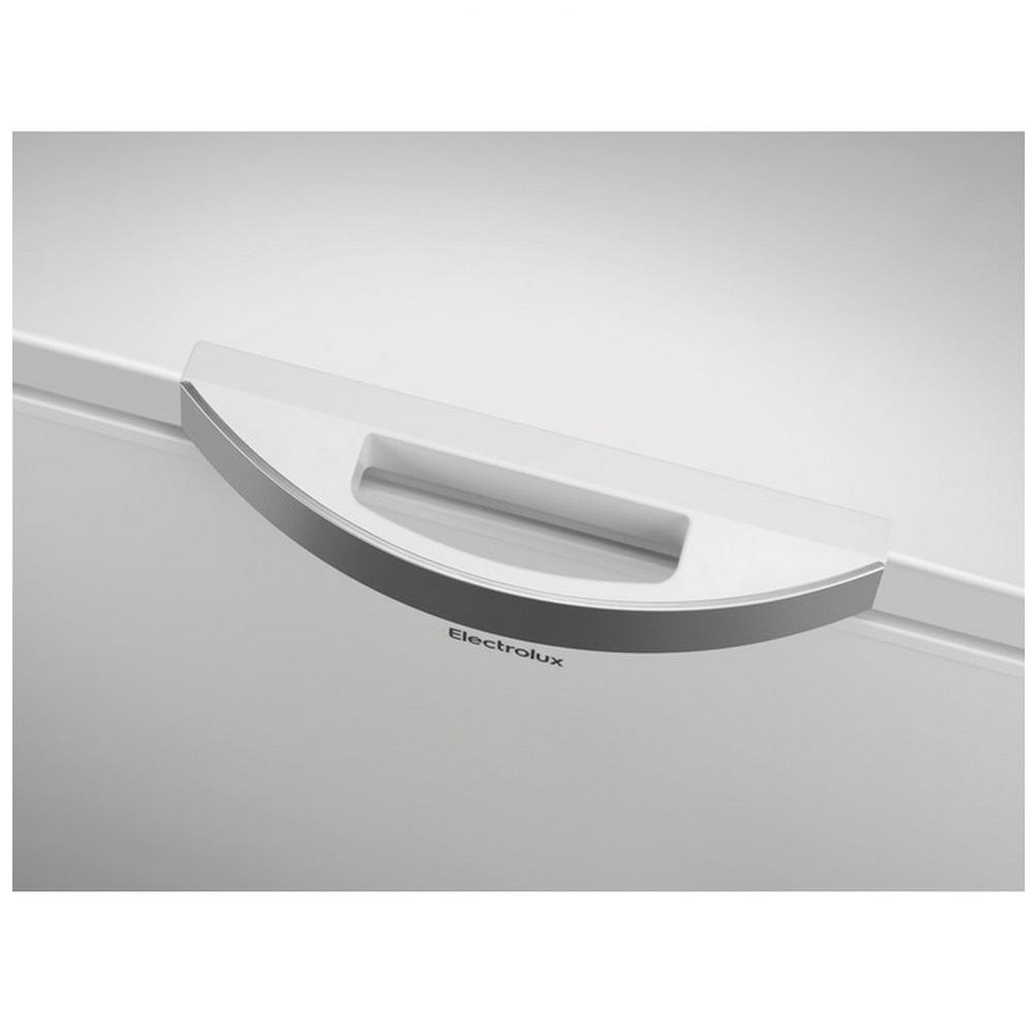 Voir la diapositive 4 : ELECTROLUX Congélateur coffre 112cm 308l série 600 blanc - lcb3le31w0