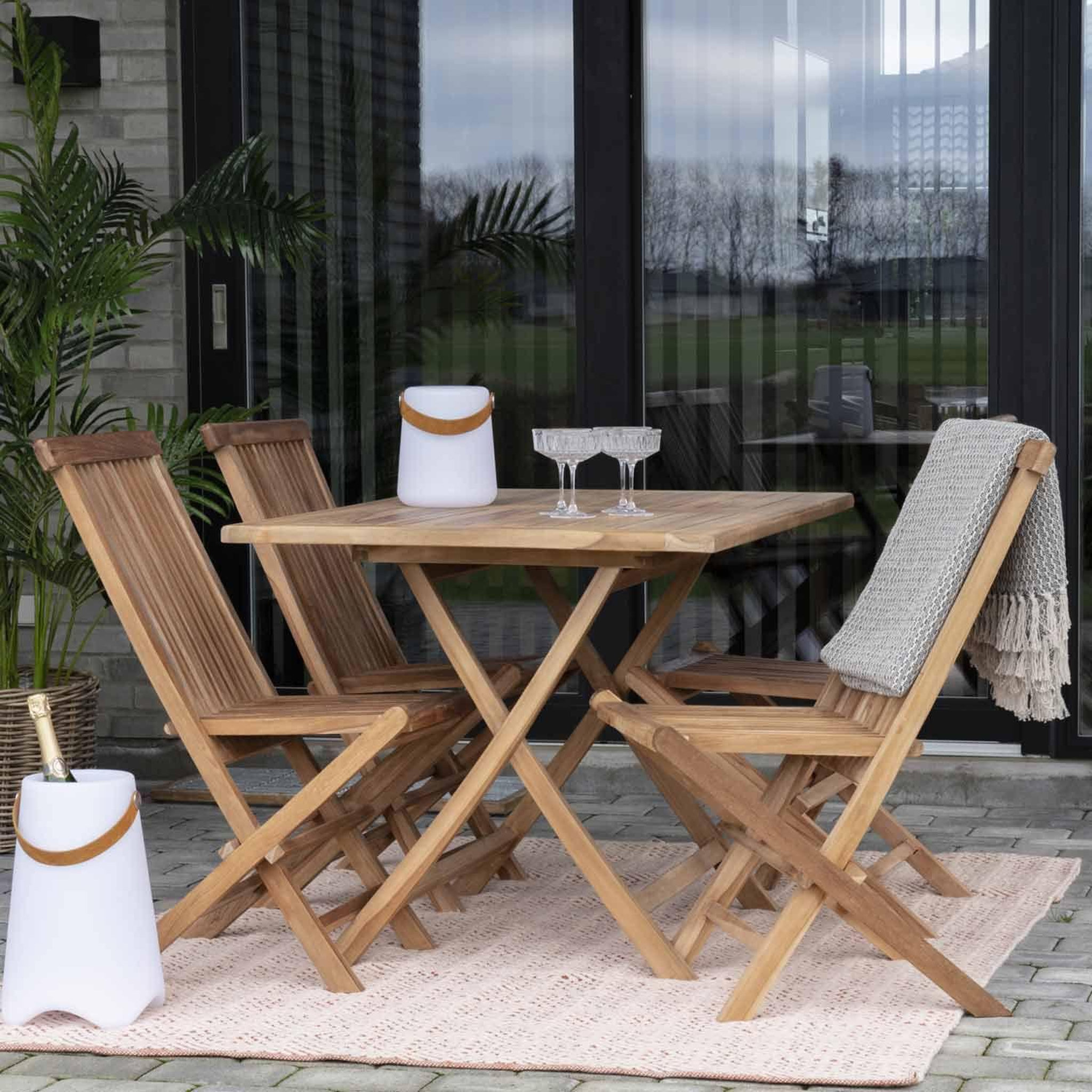 Voir la diapositive 5 : HOUSE NORDIC 6 chaises de jardin en teck toledo