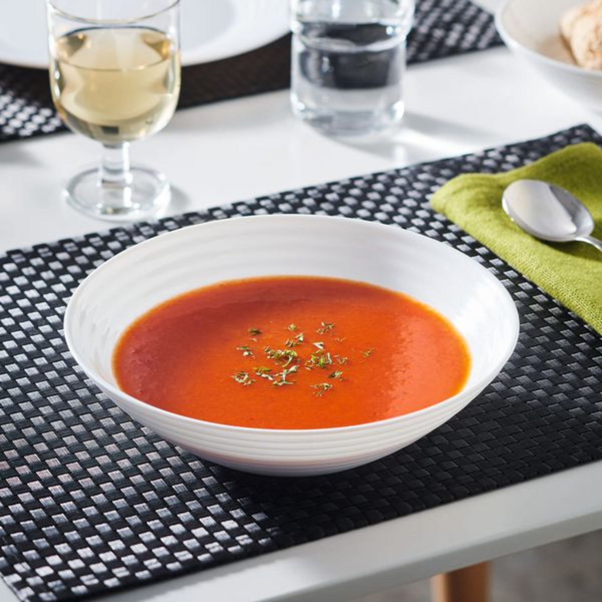 LUMINARC Service d'assiettes 18 pièces en verre HARENA Noir et Blanc