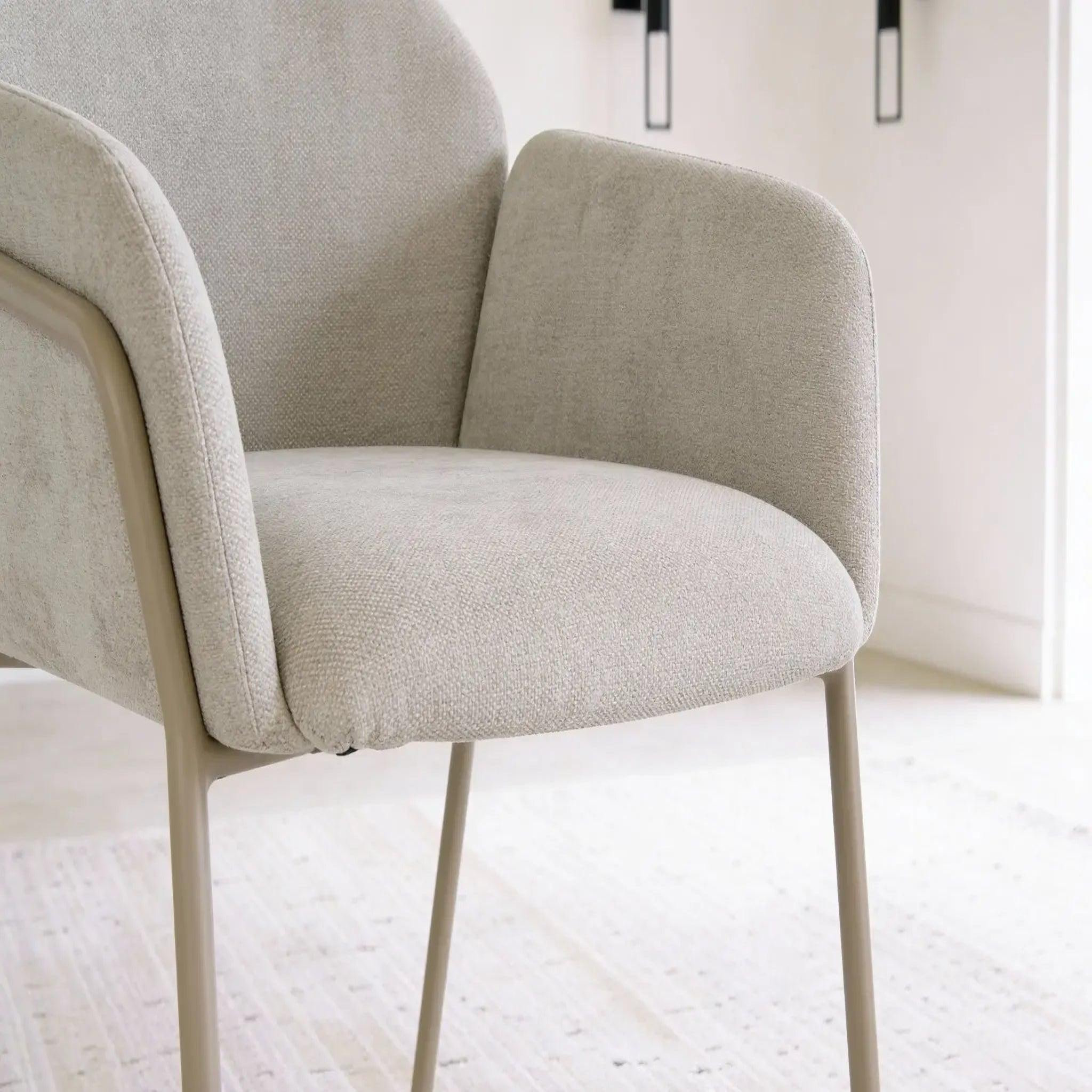 Voir la diapositive 4 : CASANOVA PARIS Naya - lot de 2 chaises tissu
