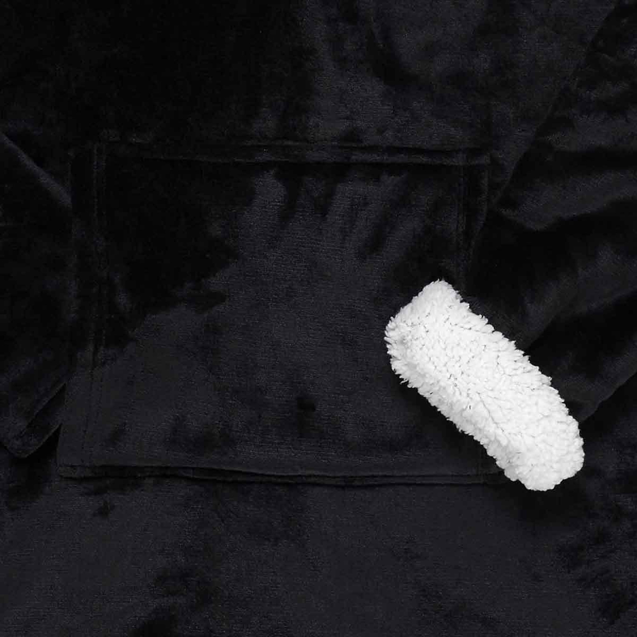 Voir la diapositive 2 : The Home Deco Factory Sweat à capuche  sherpa  85x118cm noir