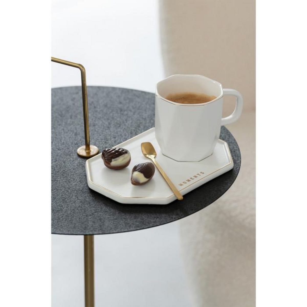 Paris Prix Table d'Appoint Design en Métal  Disque  68cm Noir