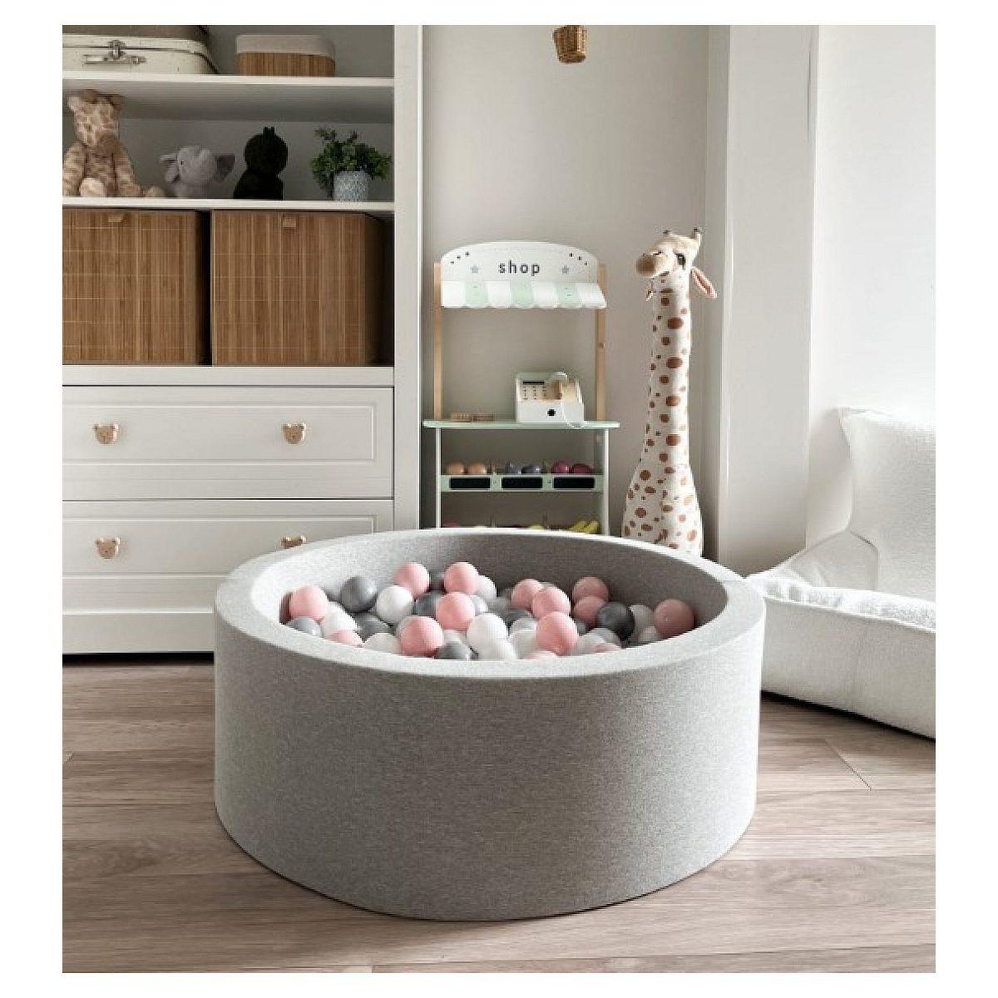 Voir la diapositive 2 : MONIO FOR KIDS Piscine à balles 90 cm gris clair + 200 balles