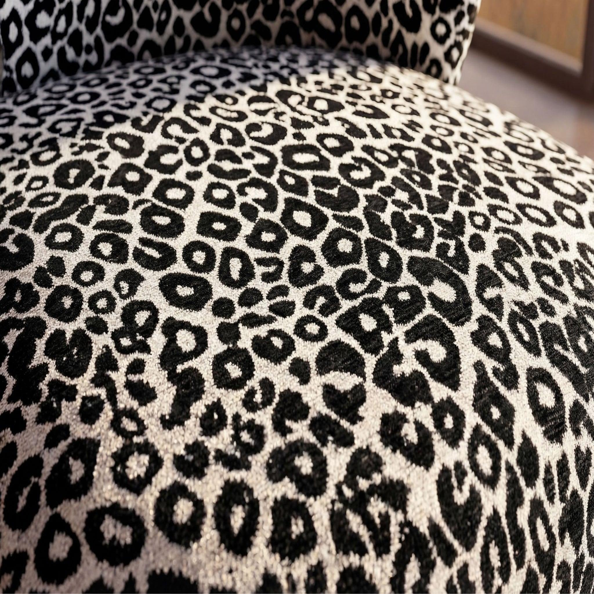 Voir la diapositive 5 : CASANOVA PARIS Capri - fauteuil tissu imprimé animalier