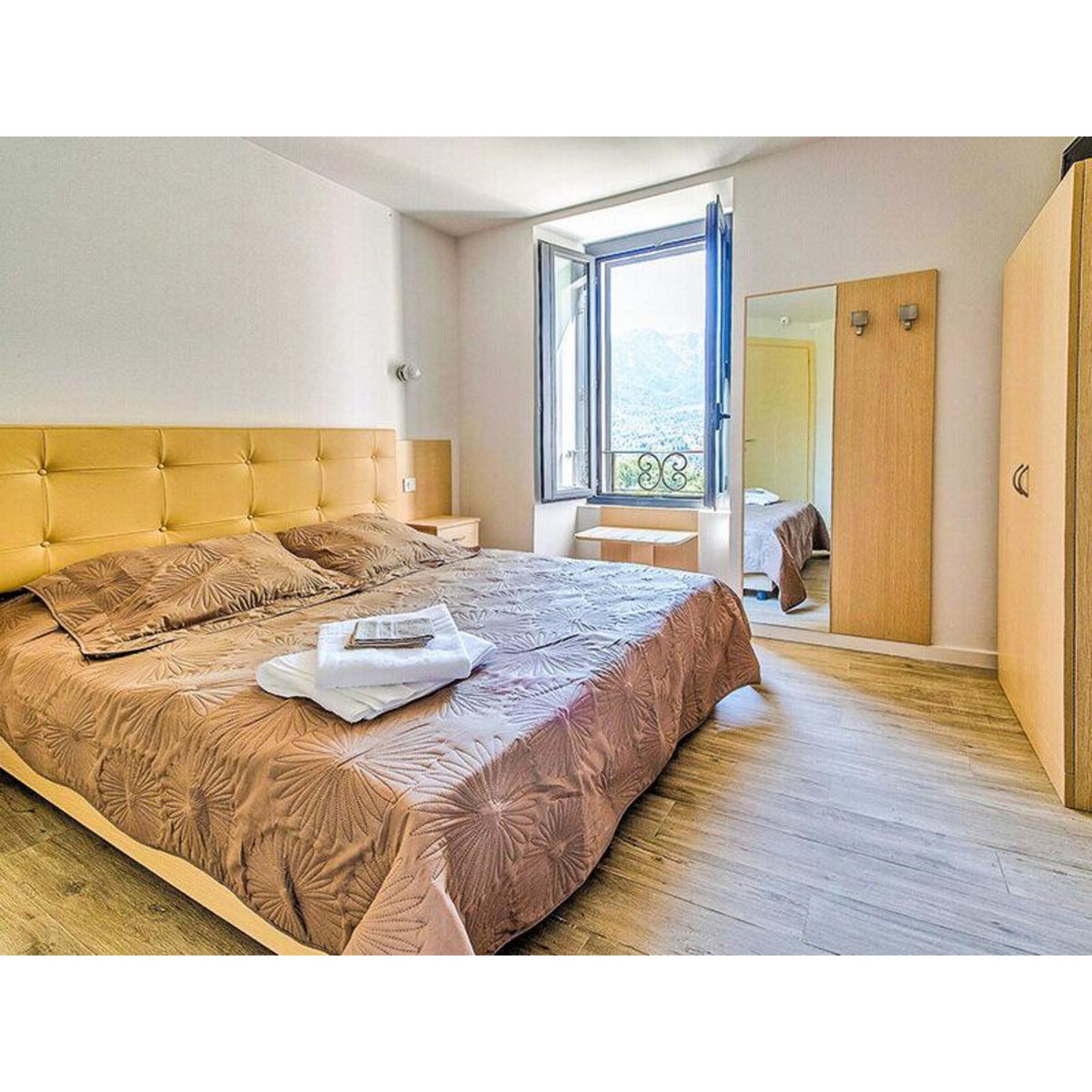 Smartbox Séjour en Corse - Coffret Cadeau Séjour