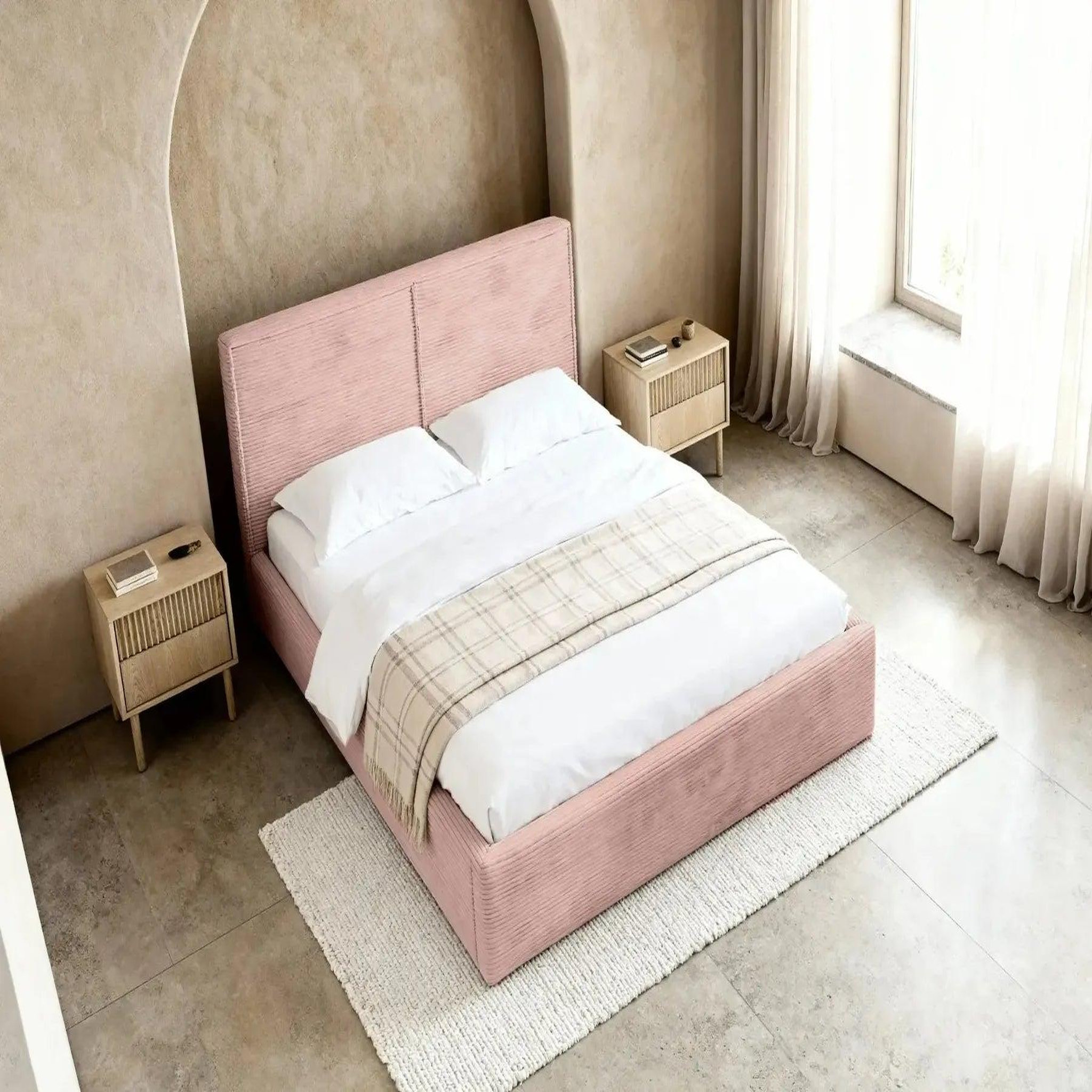 Voir la diapositive 6 : CASANOVA PARIS Eloise - lit coffre velours côtelé