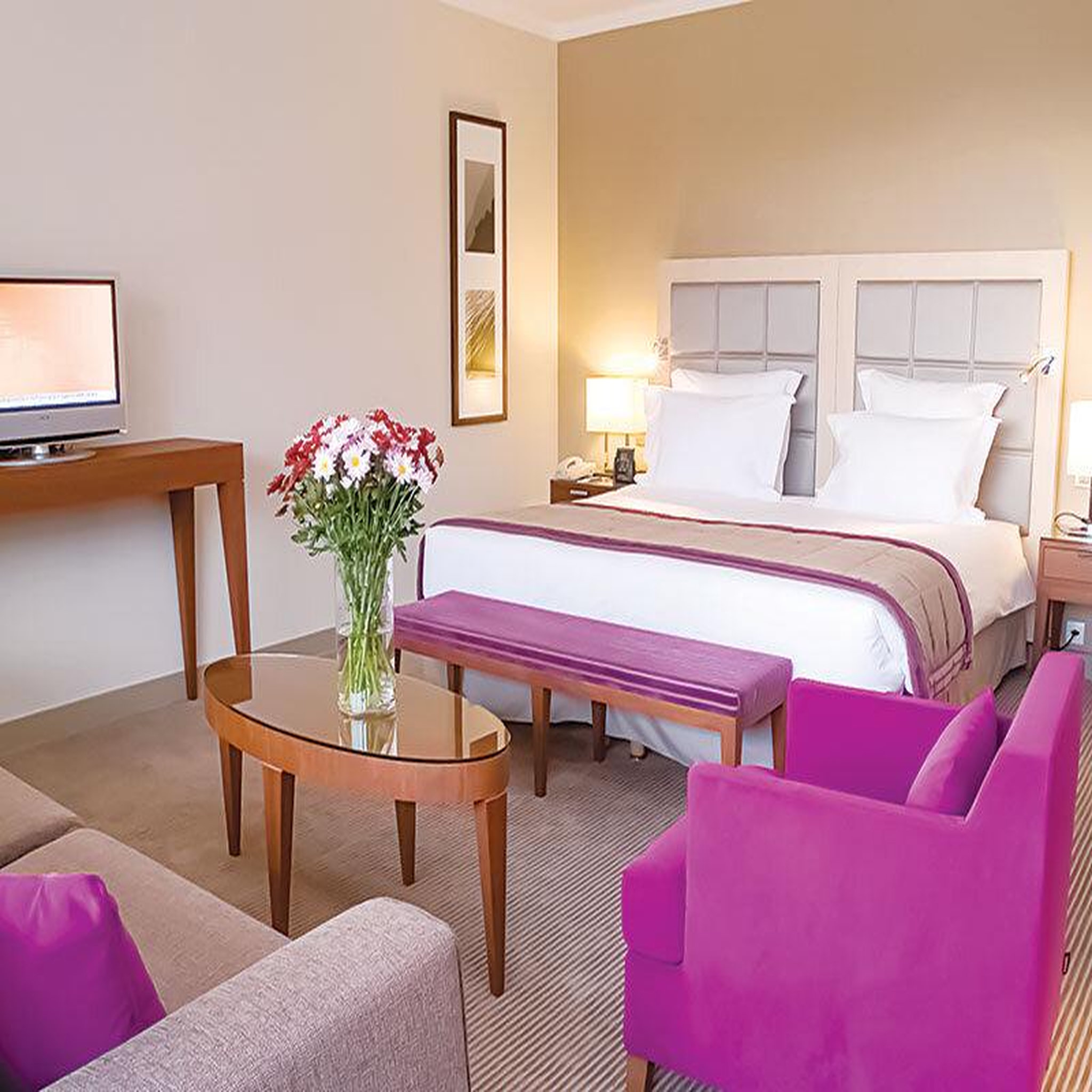 Voir la diapositive 2 : Smartbox Séjour bien-être en hôtel hilton 4* avec accès illimité au spa à évian-les-bains - coffret cadeau séjour