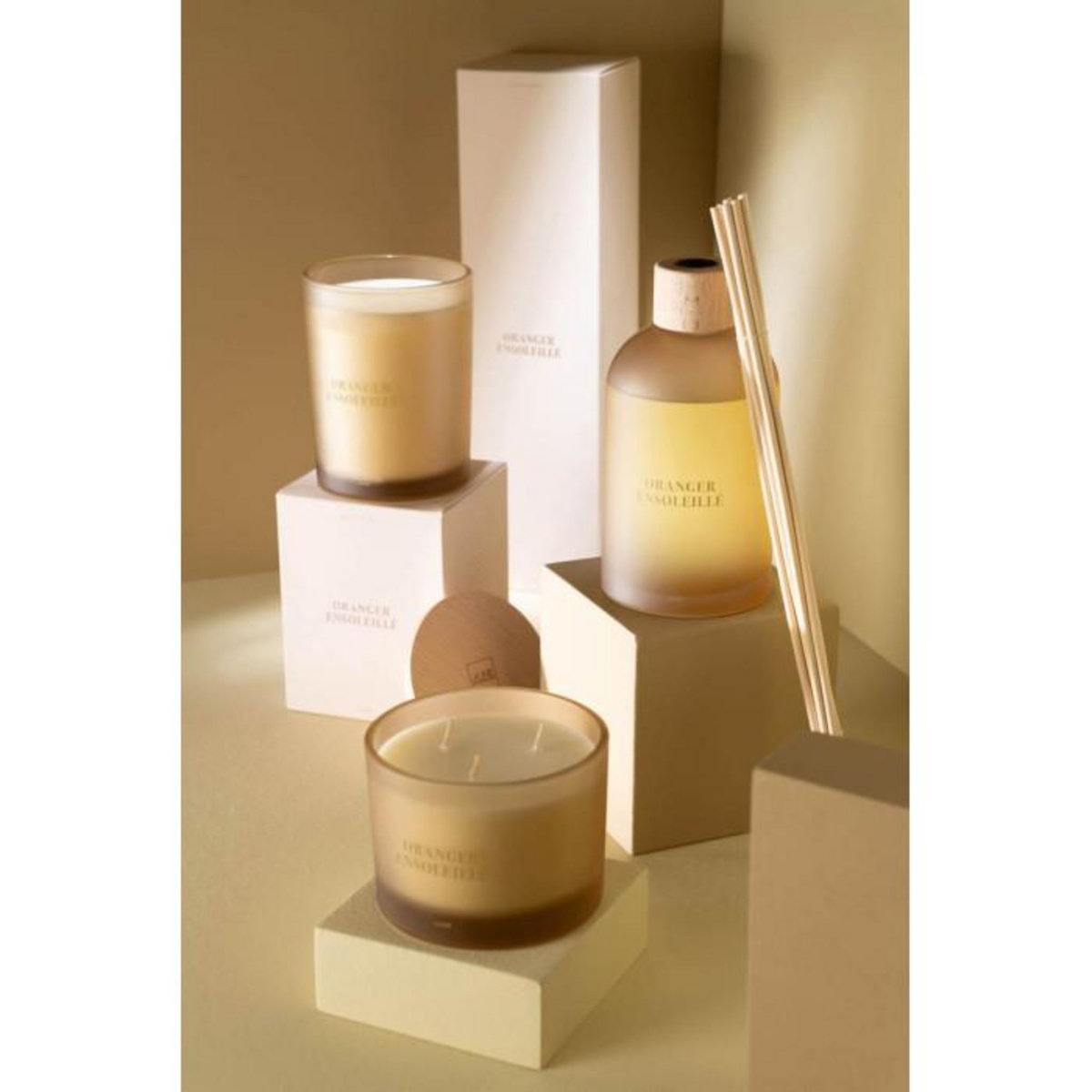 Paris Prix Bougie Parfumée  Accords Essentiels  12cm Oranger Ensoleillé