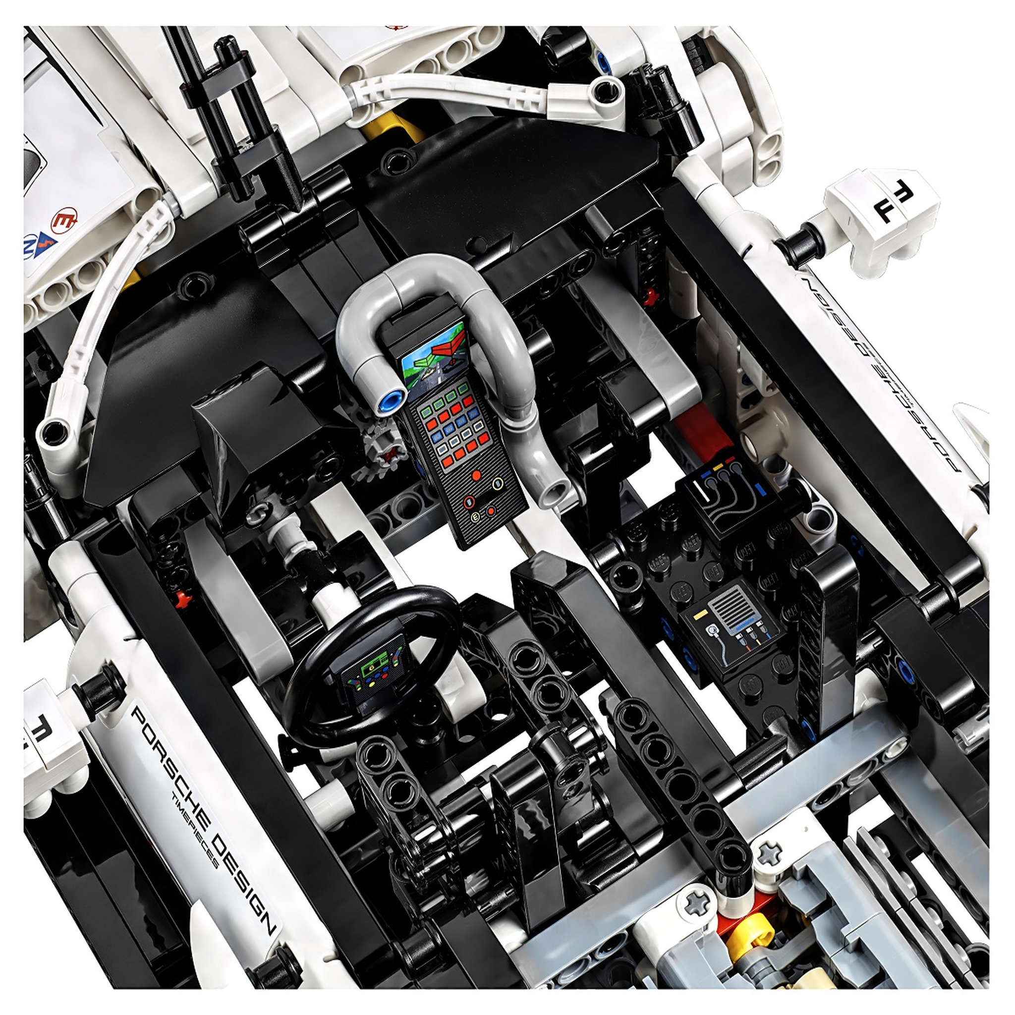Voir la diapositive 5 : LEGO Technic 42096 - Porsche 911 RSR