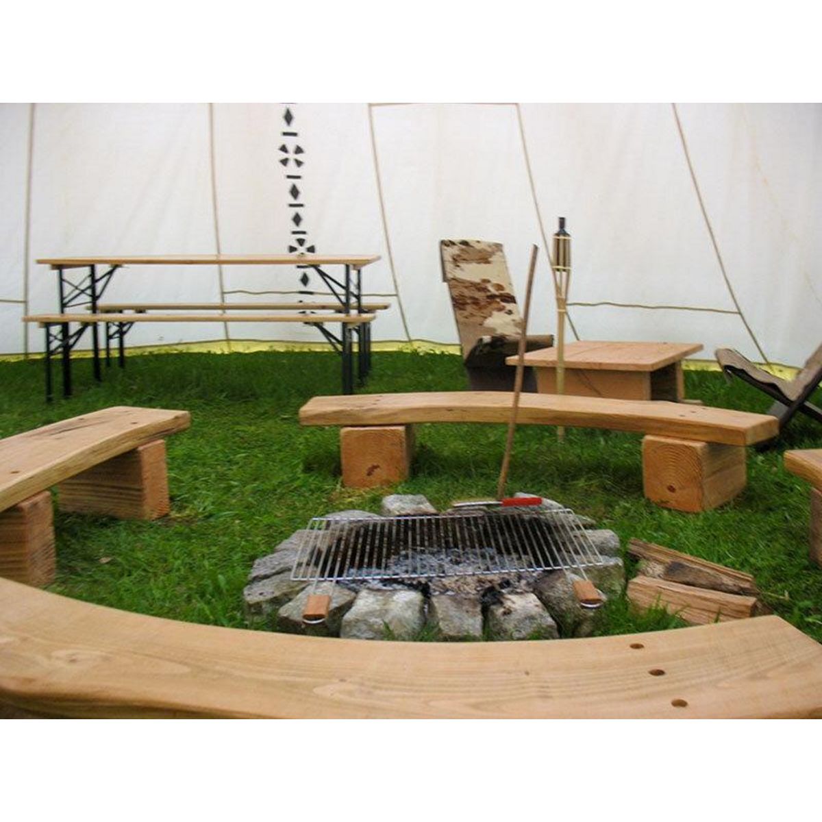 Smartbox 4 jours insolites en tipi près de Limoges - Coffret Cadeau Séjour