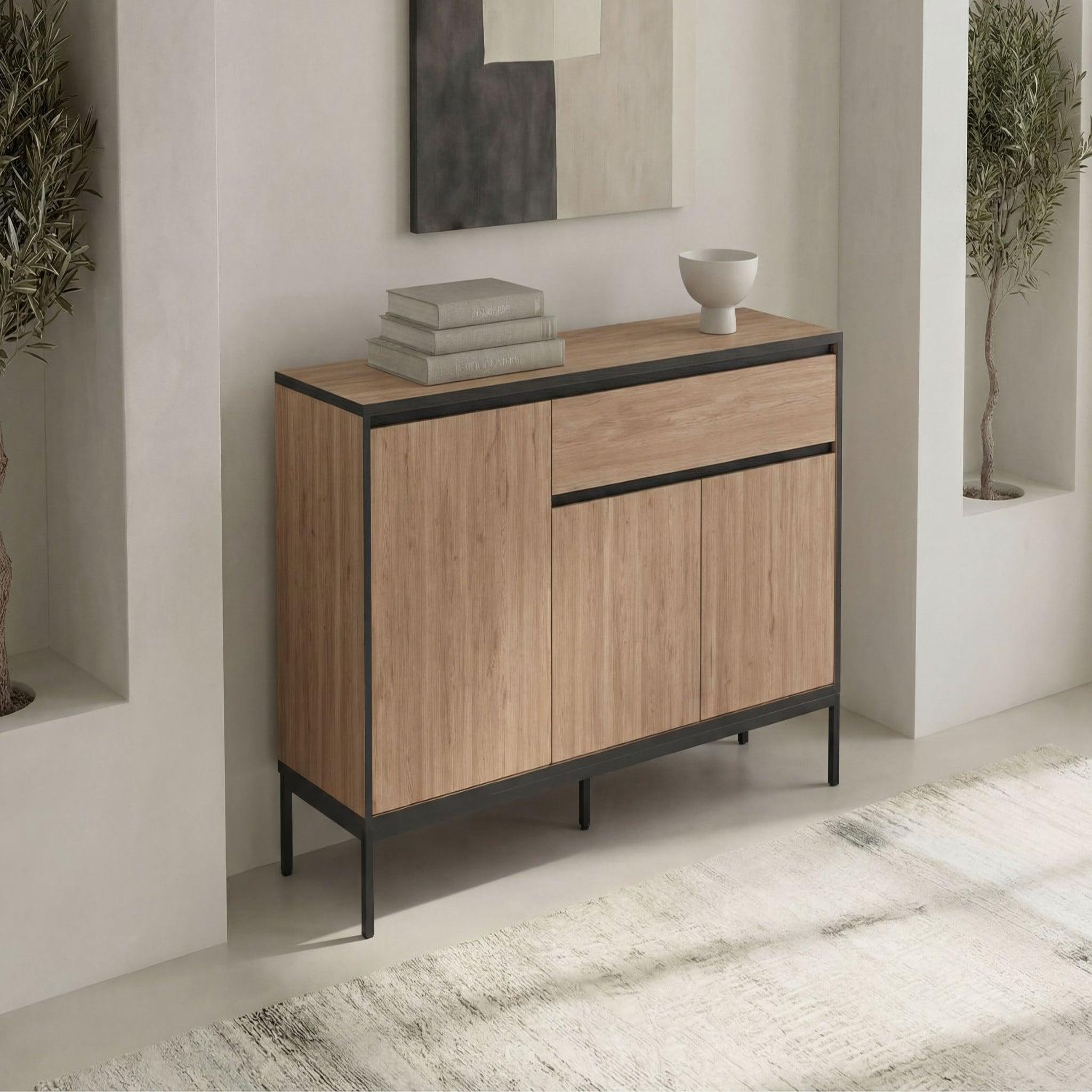 Voir la diapositive 3 : CASANOVA PARIS Vana - buffet 3 portes 140cm en mélamine
