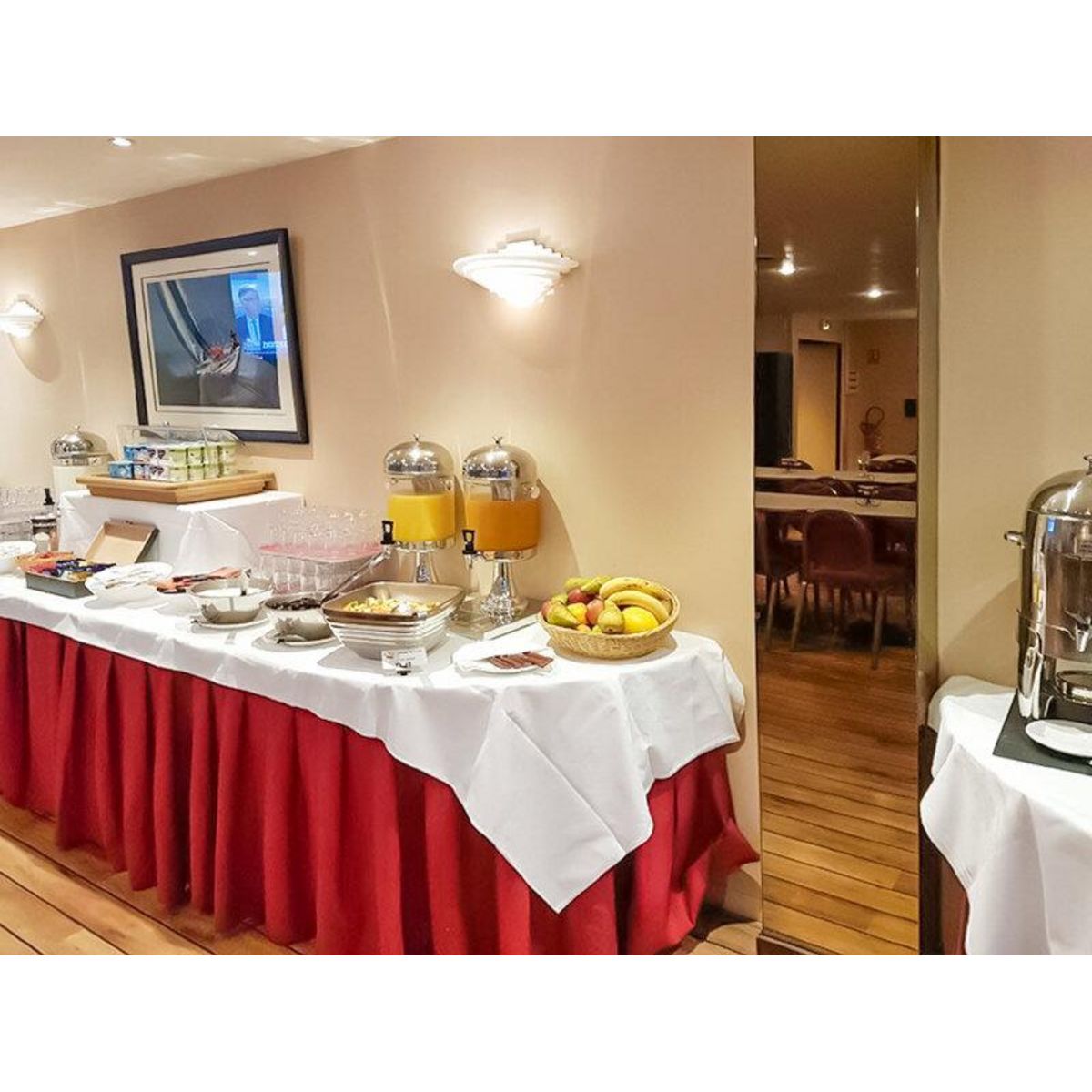 Smartbox Séjour pour 2 adultes et 1 enfant avec accès à l'Aquaboulevard près de Paris - Coffret Cadeau Séjour