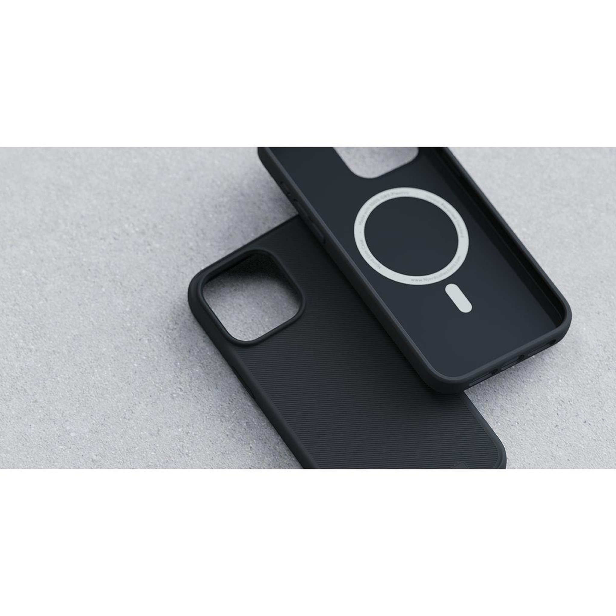 Voir la diapositive 2 : NJORD Coque iPhone 15 Plus MagSafe Dark Grey