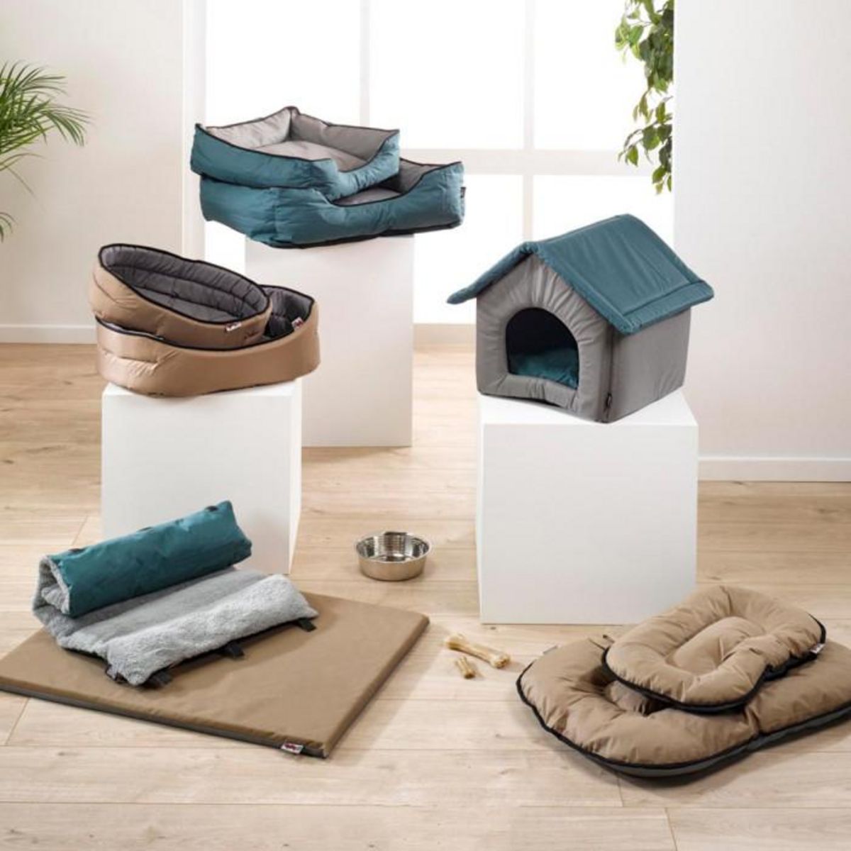 Paris Prix Niche pour Chien  Bicolore  47cm Émeraude