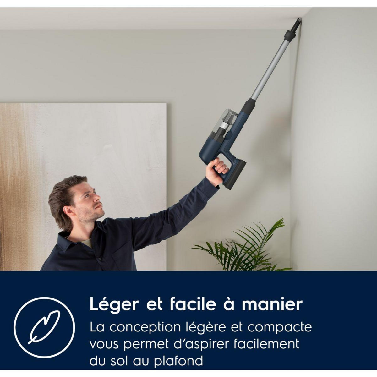 ELECTROLUX Aspirateur balai ELX 700 EP71UB14DB