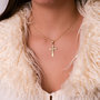 Voir la diapositive 2 : L'ATELIER D'AZUR Pendentif  - Médaille Croix Or 18 Carats 750 Jaune - Chaine Offerte