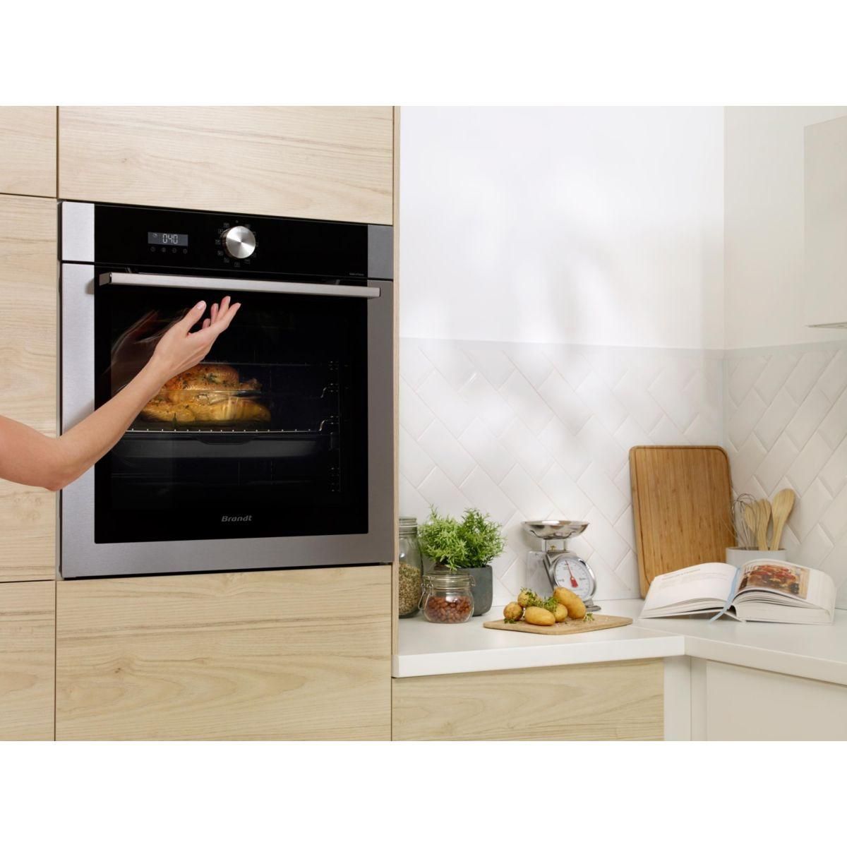 BRANDT Four encastrable BOP7534W