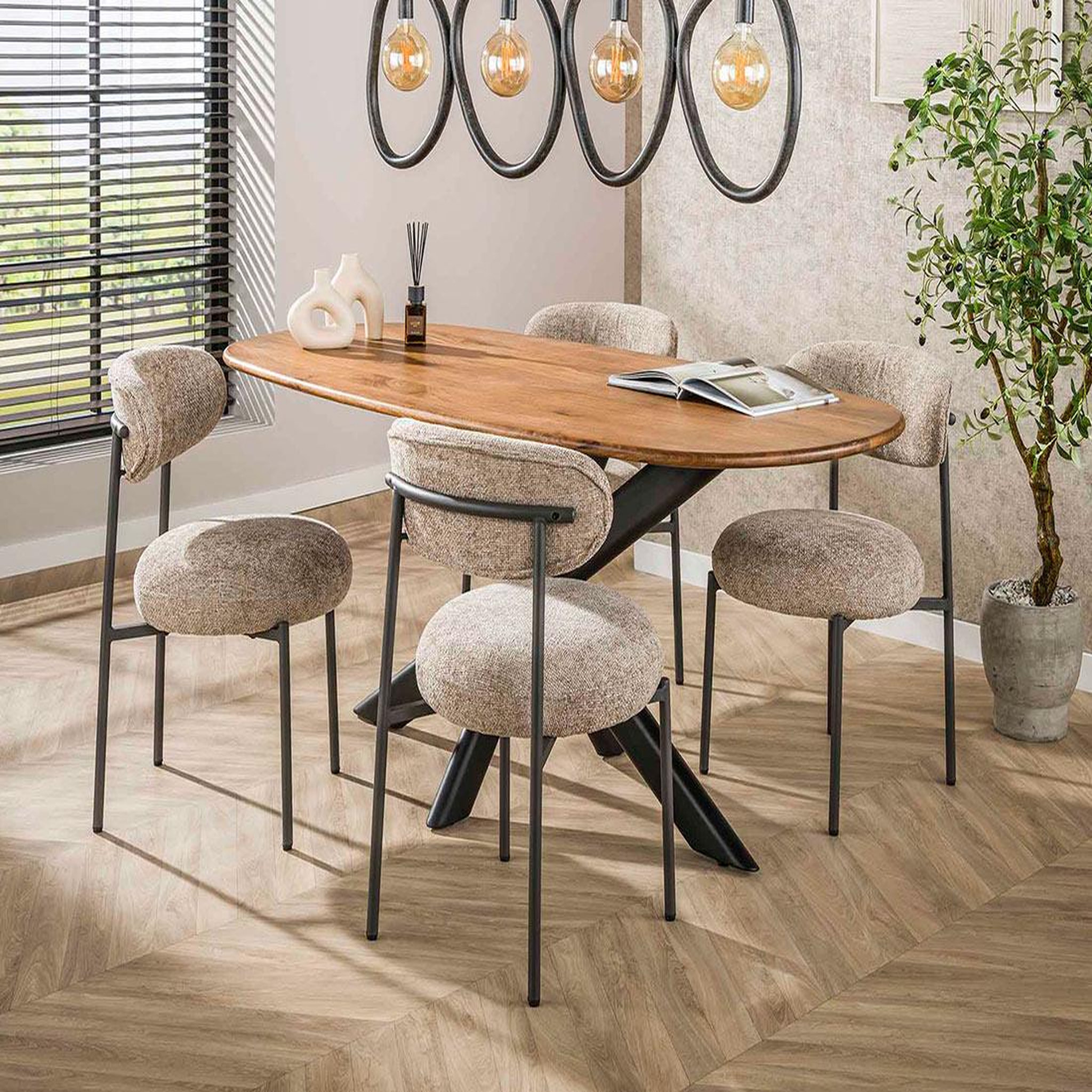 Voir la diapositive 5 : LISA DESIGN Adelia - lot de 2 chaises - pieds en métal - en tissu texturé