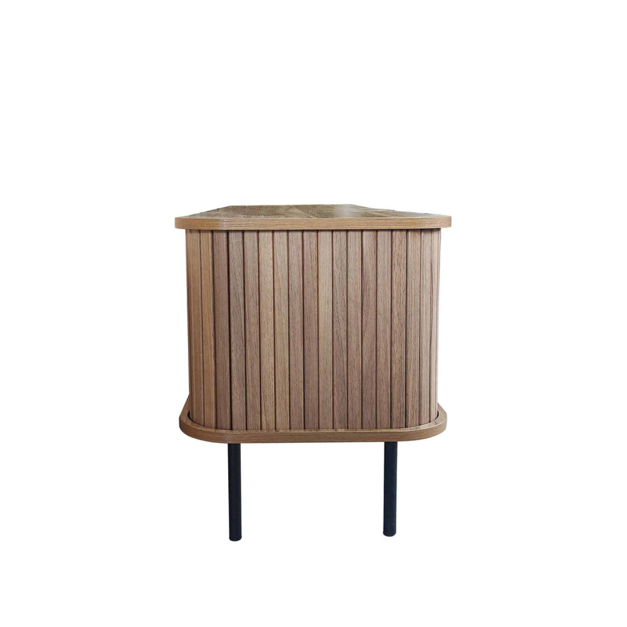 Voir la diapositive 6 : CONCEPT USINE Meuble tv en bois cannelé à portes coulissantes 140cm manado