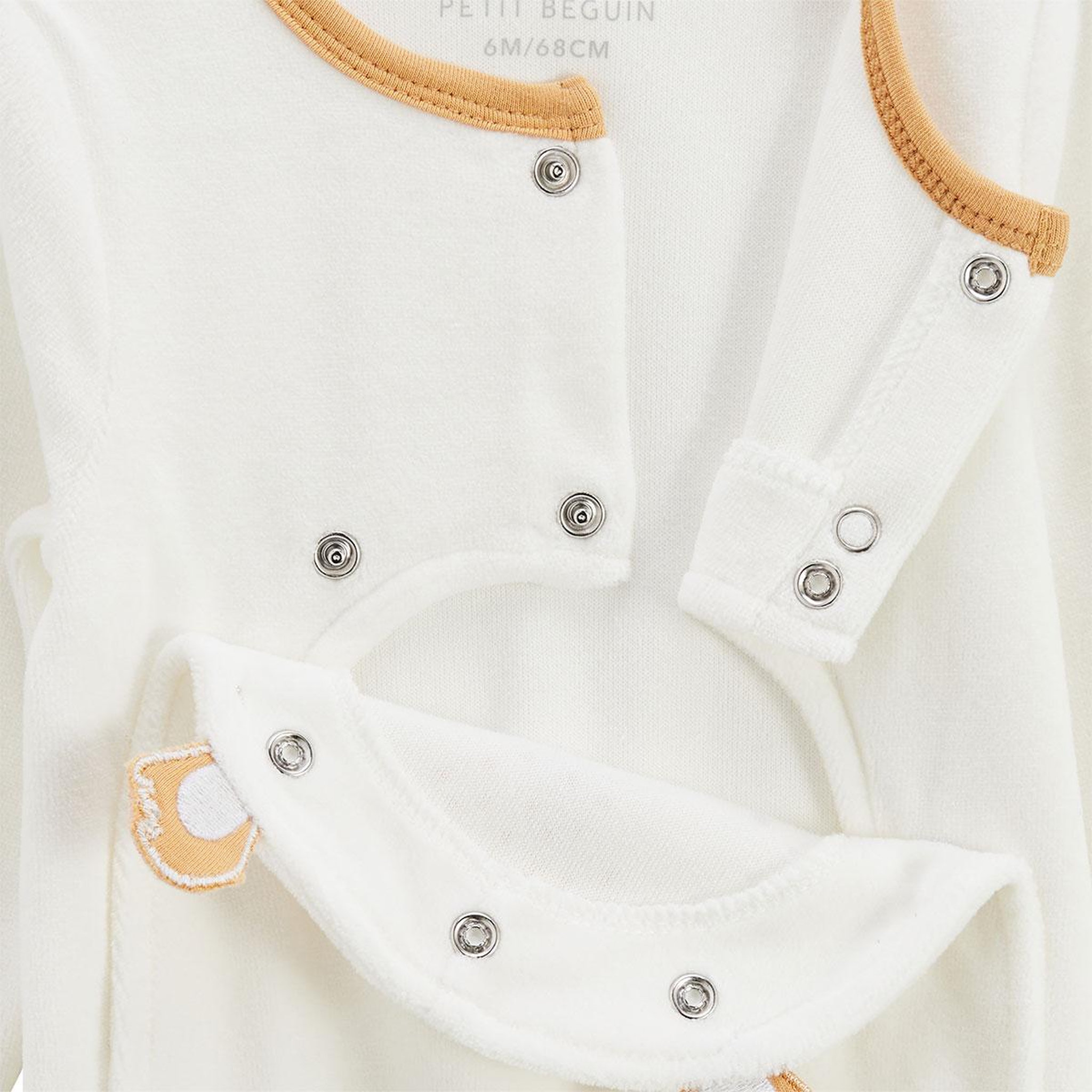 Voir la diapositive 4 : Petit Béguin Pyjama bébé en velours ouverture pont mini rêve