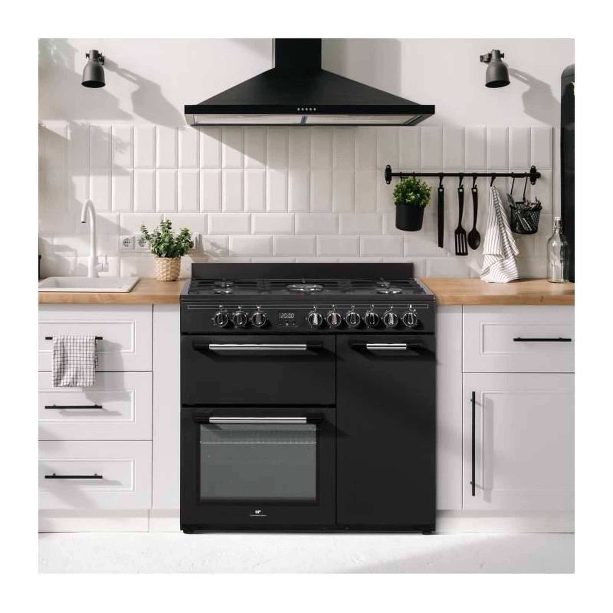 Voir la diapositive 4 : CONTINENTAL EDISON Cuisiniere piano gaz 3 fours electriques CONTINENTAL EDISON CECP903FB