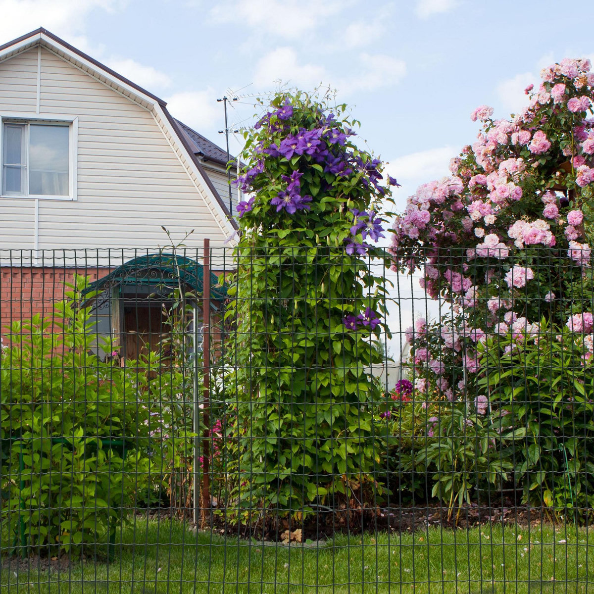 PAWHUT Grillage rouleau soudé - grillage à poule - maille 5L x 10H cm - hauteur 1,22 m - longueur 10 m - acier revêtement PVC vert