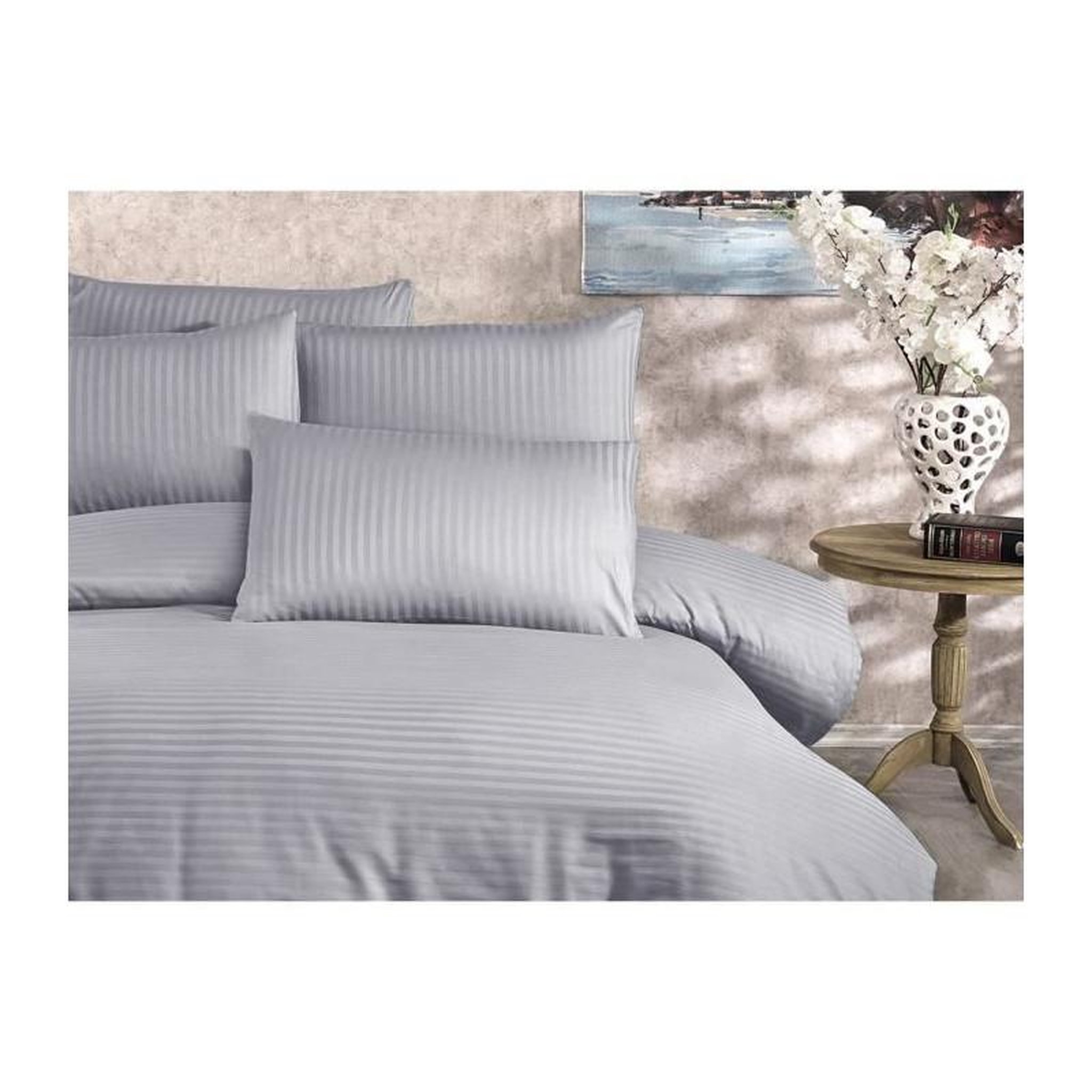 Voir la diapositive 4 : GENERIQUE Parure de lit - 1 housse de couette 220 x 240 cm + 2 taies d'oreiller 60 x 60 cm - 80% coton, 20% polyester - Gris