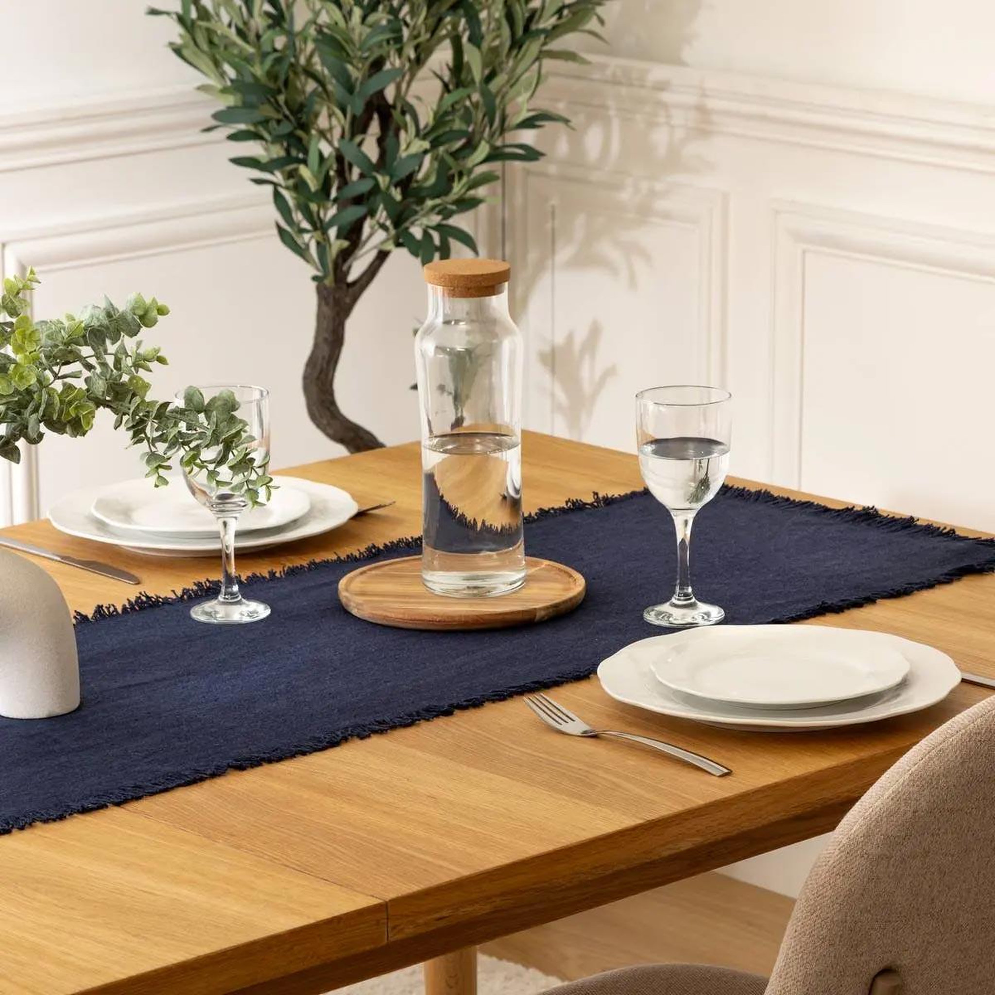 Voir la diapositive 4 : SECRET DE GOURMET Chemin de table  maha  38x140cm bleu
