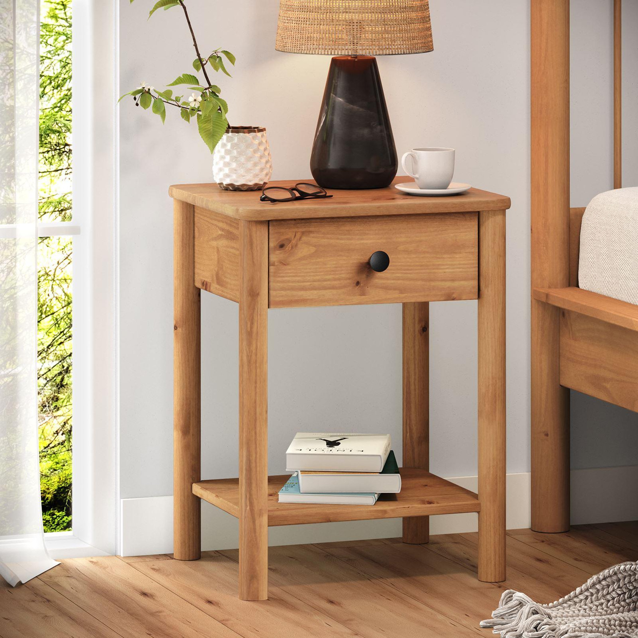 Voir la diapositive 2 : IDIMEX Table de chevet apoana avec tiroir en bois massif