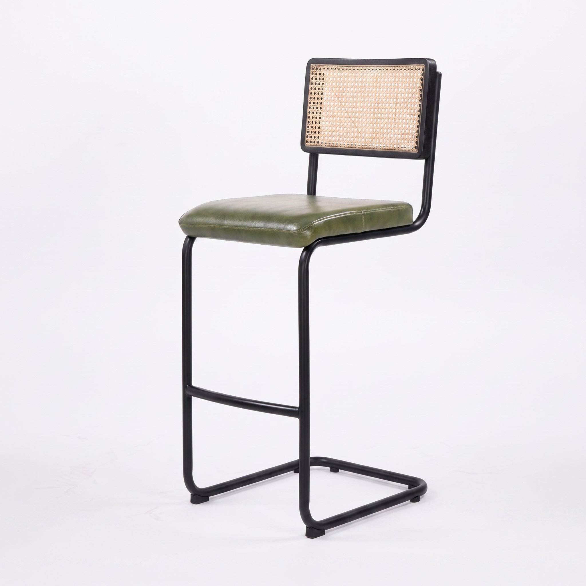 Voir la diapositive 5 : MAISON PAVANE Lot de 2 chaises de bar 76 cm en cannage et cuir vert-léandre