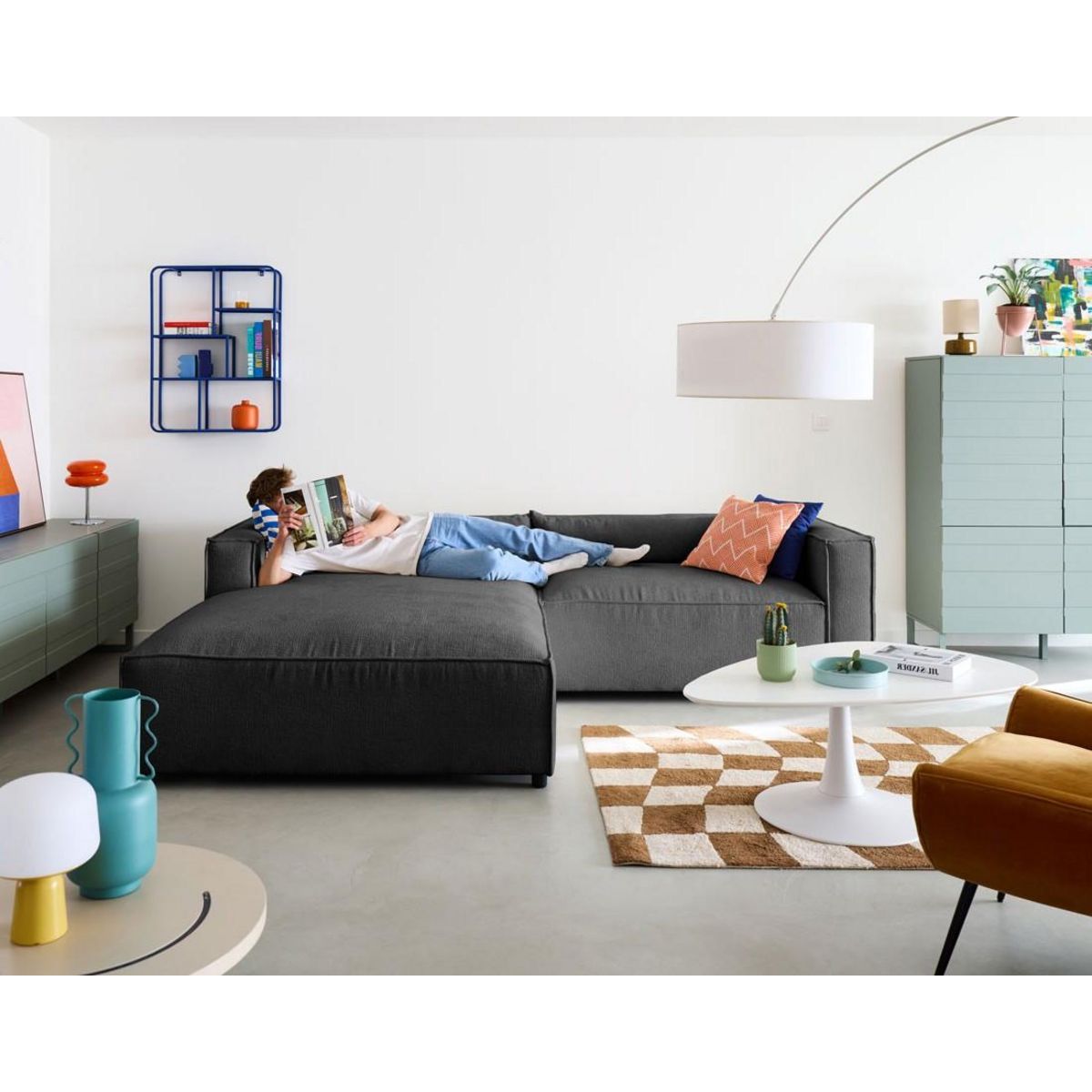 LISA DESIGN Ela - canapé d'angle gauche 4 places - en tissu velours relief