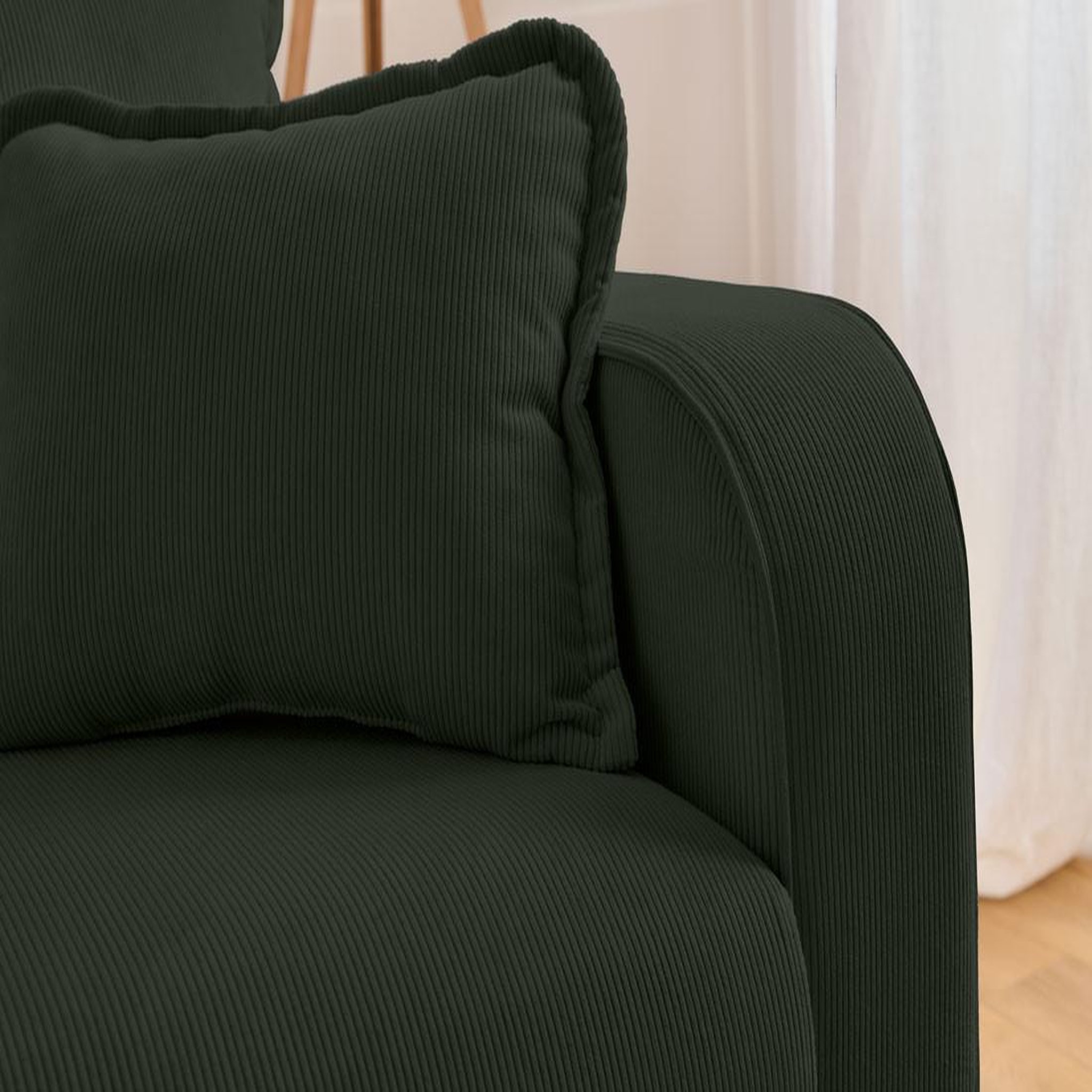Voir la diapositive 4 : LISA DESIGN Albane - canapé 3 places - en velours côtelé